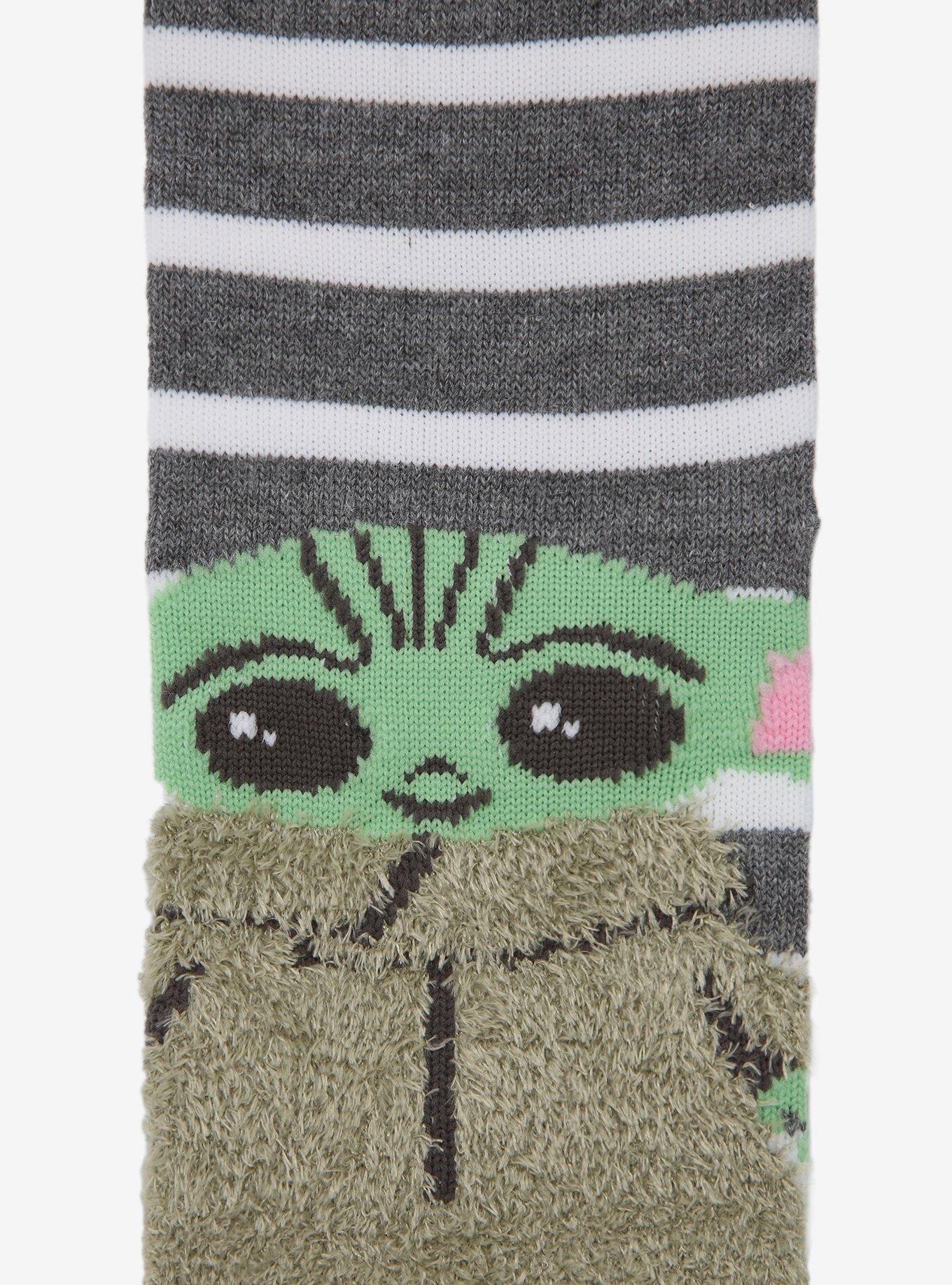 Star Wars The Mandalorian The Child Fuzzy Toe Crew Socks, , alternate