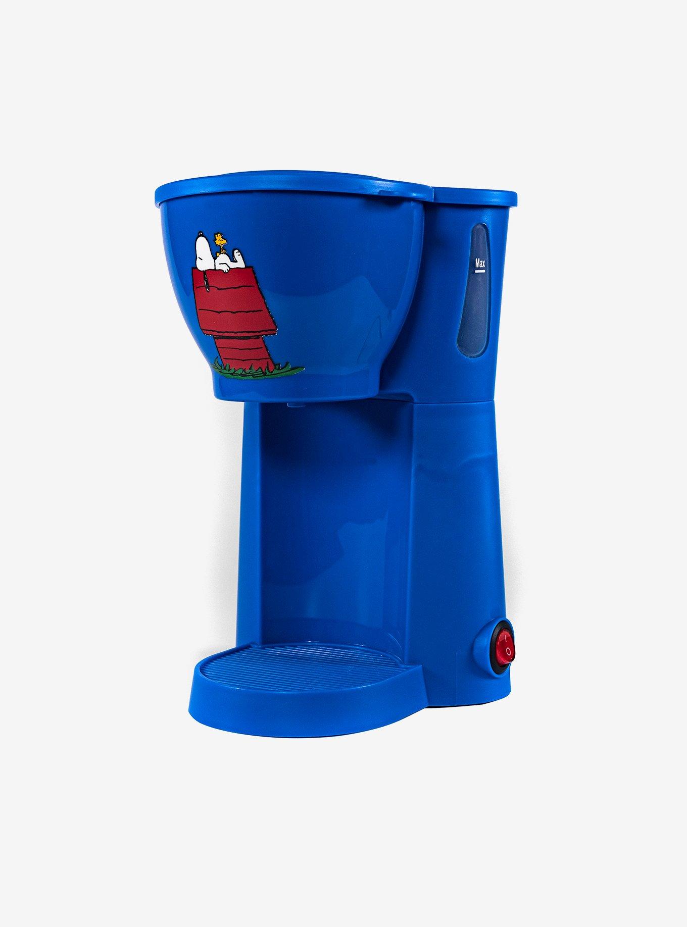 Hot Topic Peanuts Snoopy Woodstock And Friends Two Mug Coffee Maker