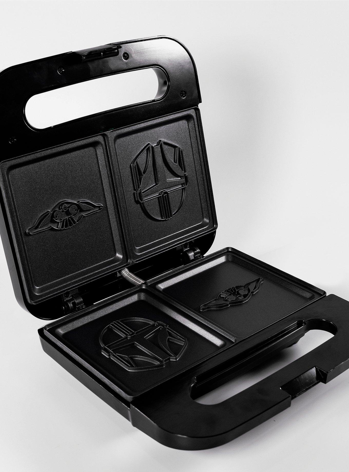 Star Wars The Mandalorian Grilled Cheese Maker, , alternate