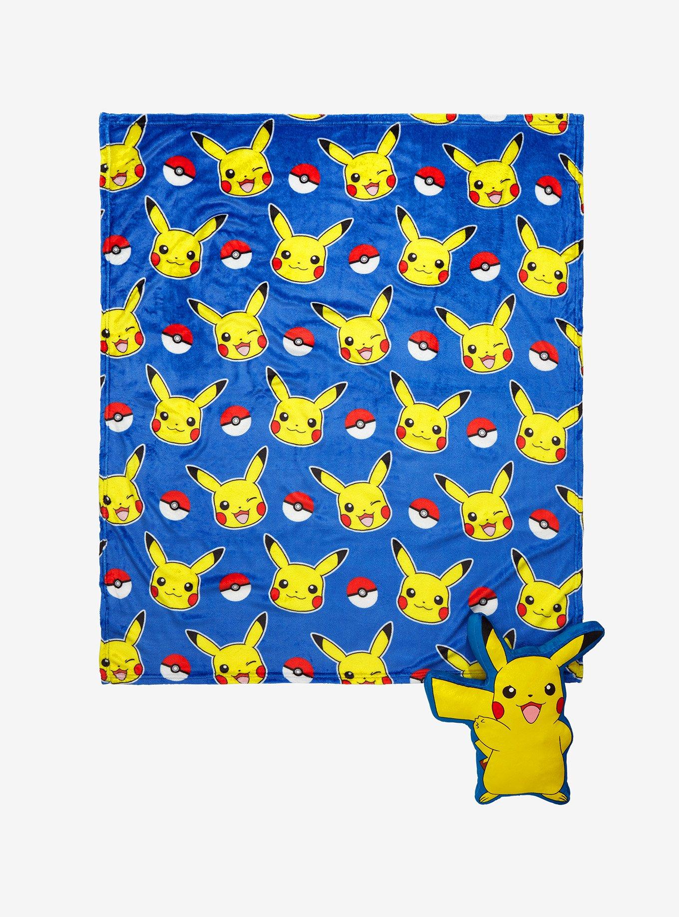 Pok&eacute;mon Pikachu Plush and Blanket Set, , alternate