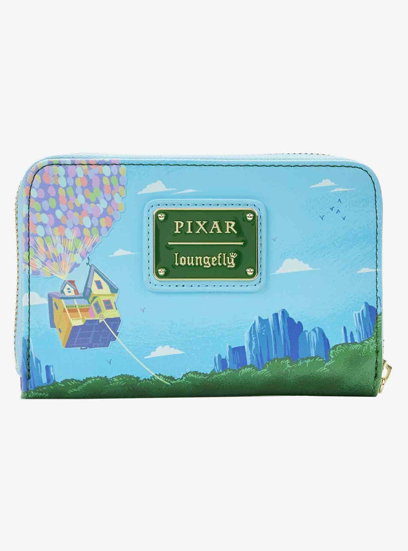 WALLETS 💓 JUNE 2022 ARRIVAL 🛒 RESERVED YOURS NOW 💓 Mostly w/ inclusion  box/dust bag/card  (as seen on pic.) Ang dami nyung…