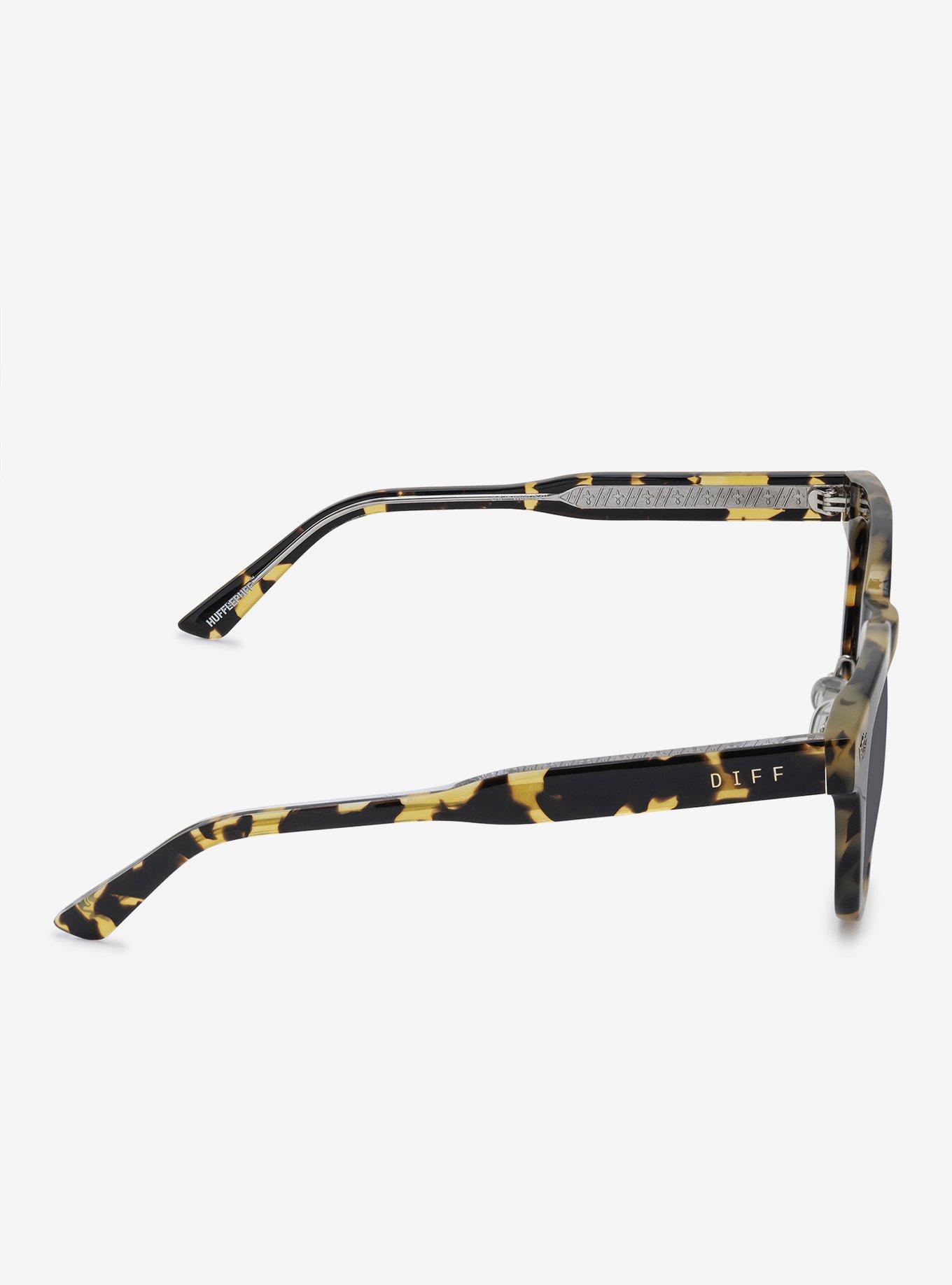 DIFF Harry Potter Hufflepuff Sunglasses | BoxLunch display picture 1