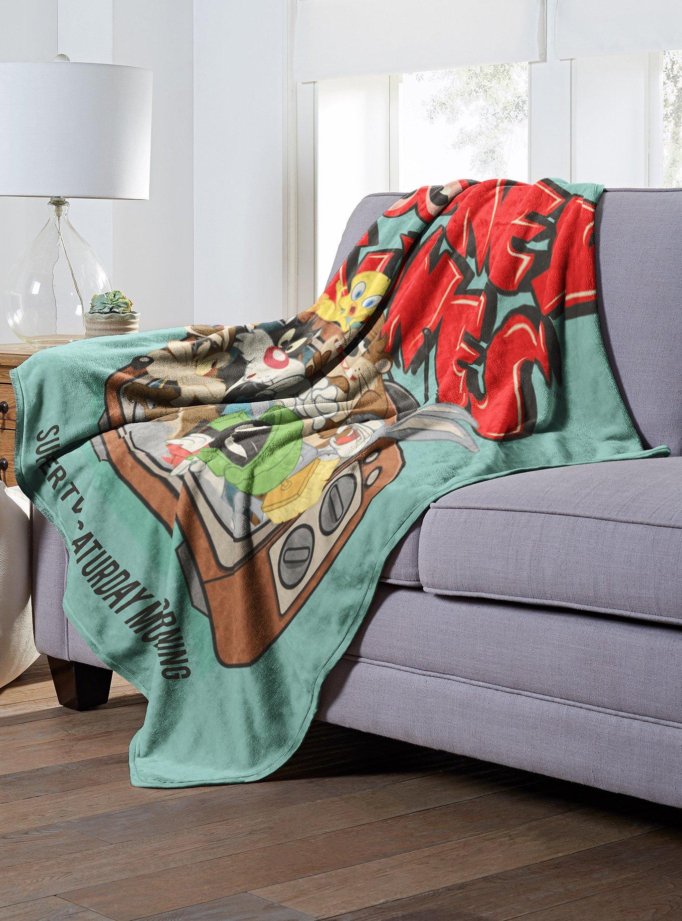Looney Tunes Super Saturday Throw Blanket, , alternate