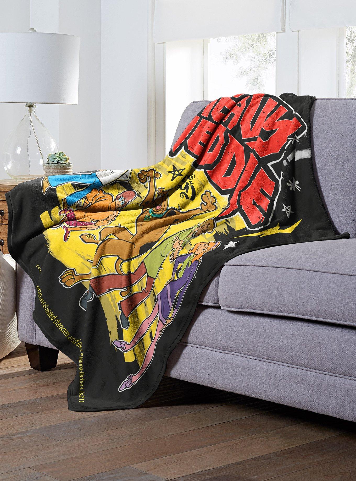 Scooby-Doo Heavy Meddle Throw Blanket, , alternate
