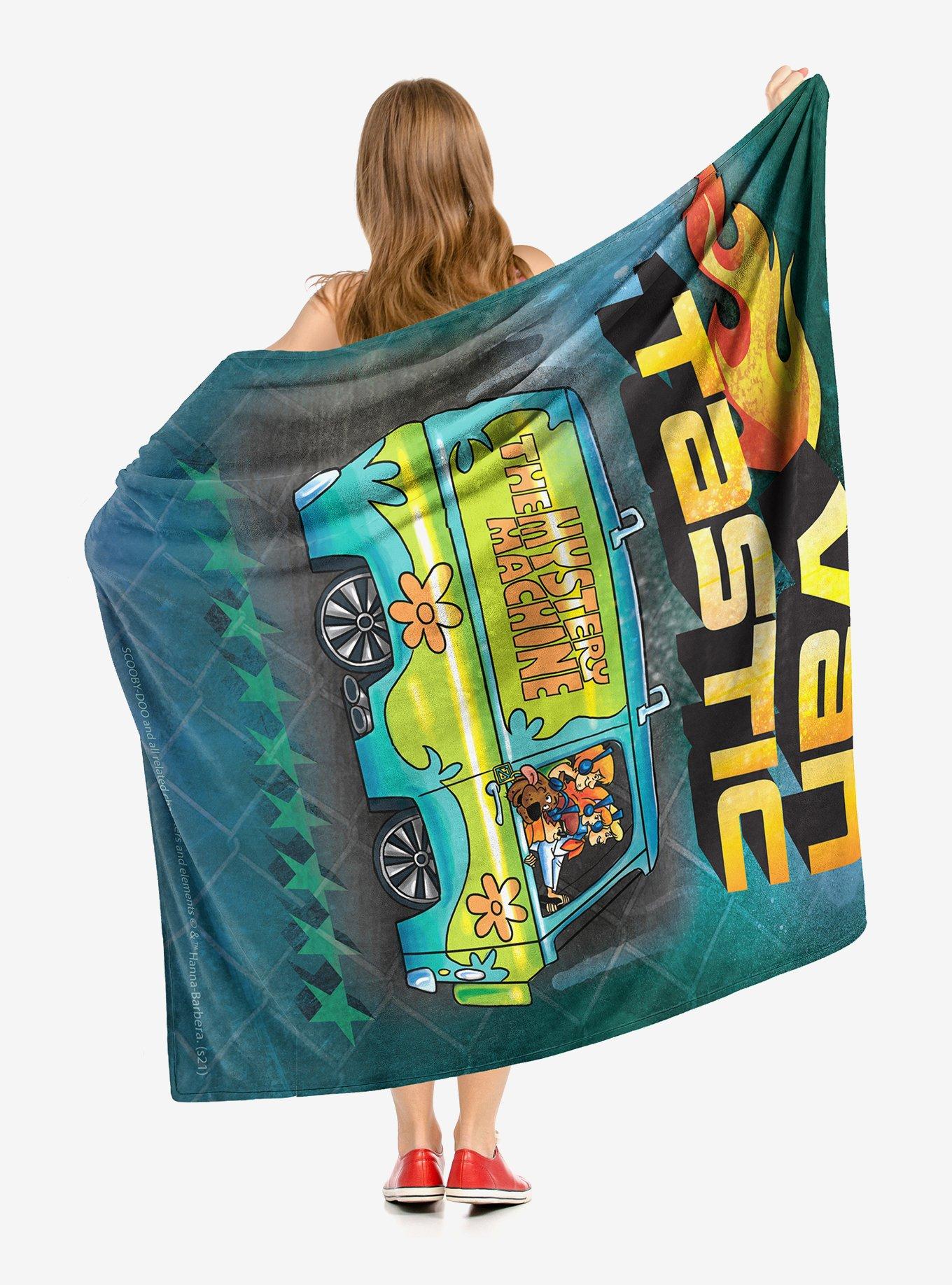 Scooby-Doo Vantastic Throw Blanket, , hi-res