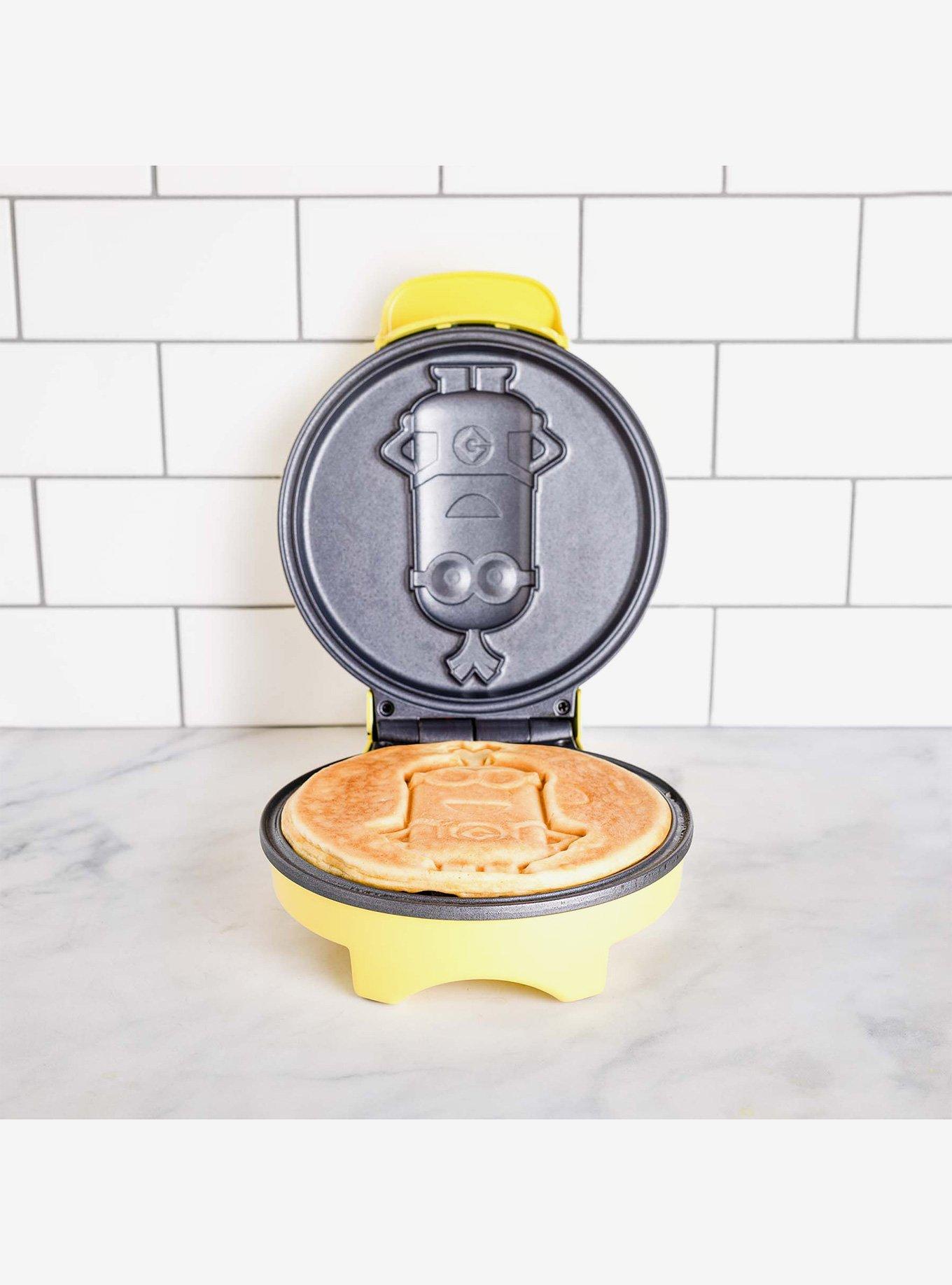 Minions Kevin Uncanny Brands Waffle Maker, , alternate