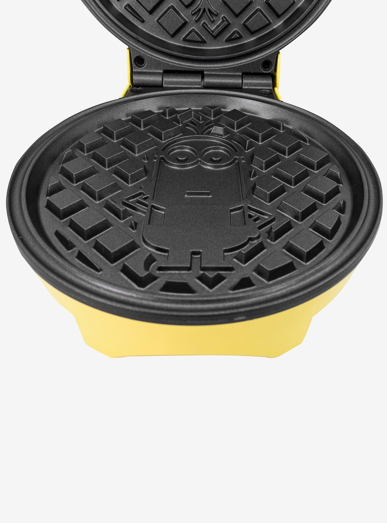 Minions Kevin Waffle Maker, , alternate