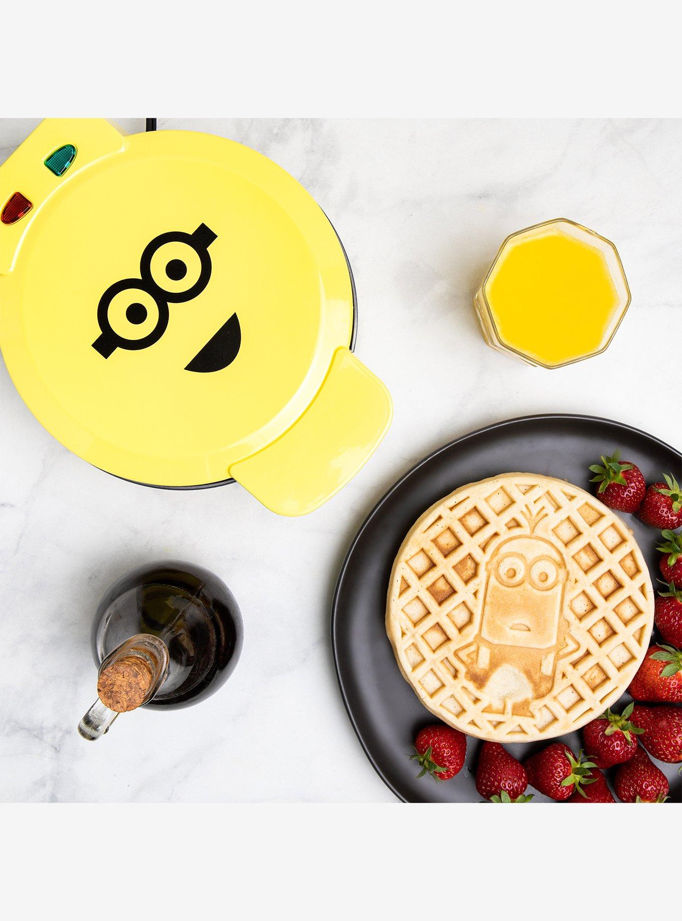 Minions Kevin Waffle Maker, , alternate