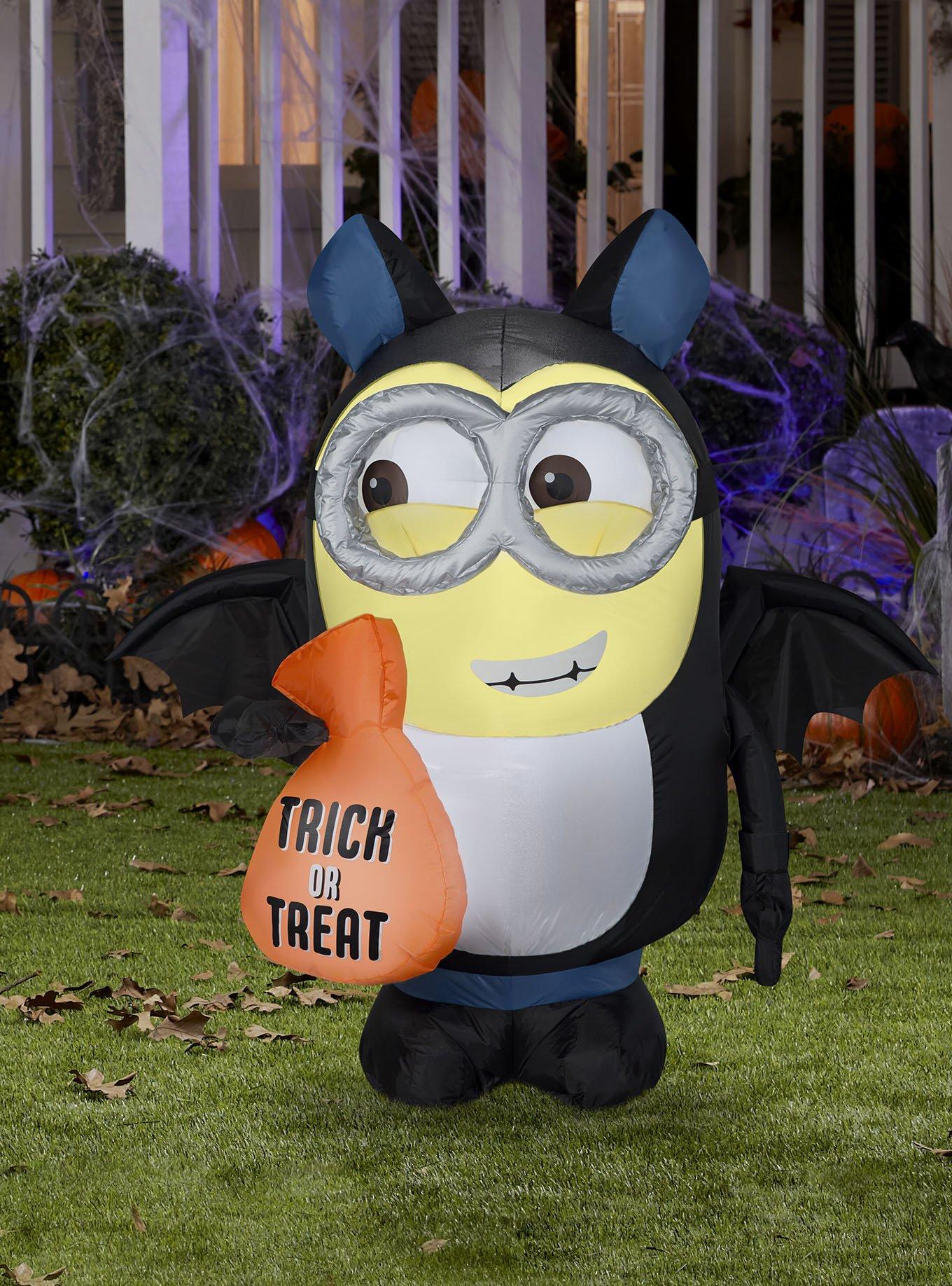 Minions Dave In Bat Costume Airblown, , hi-res