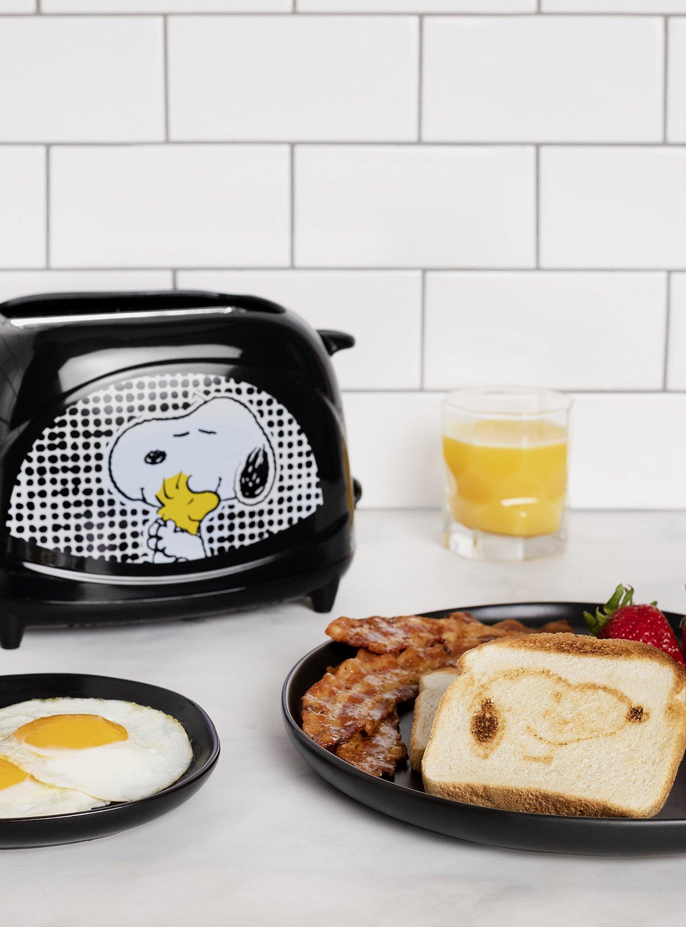 Peanuts Snoopy Two Slice Toaster, , alternate