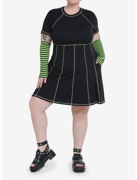 Social Collision Black & Green Contrast Stitch Arm Warmer Dress Plus Size, , hi-res