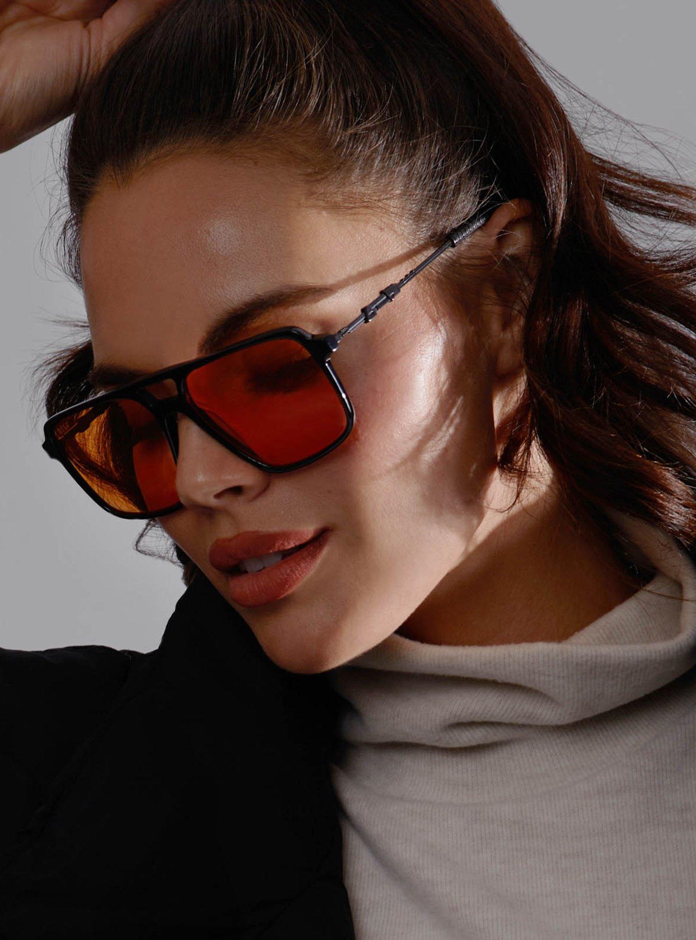 DIFF Star Wars Fennec Shand Sunglasses, , alternate