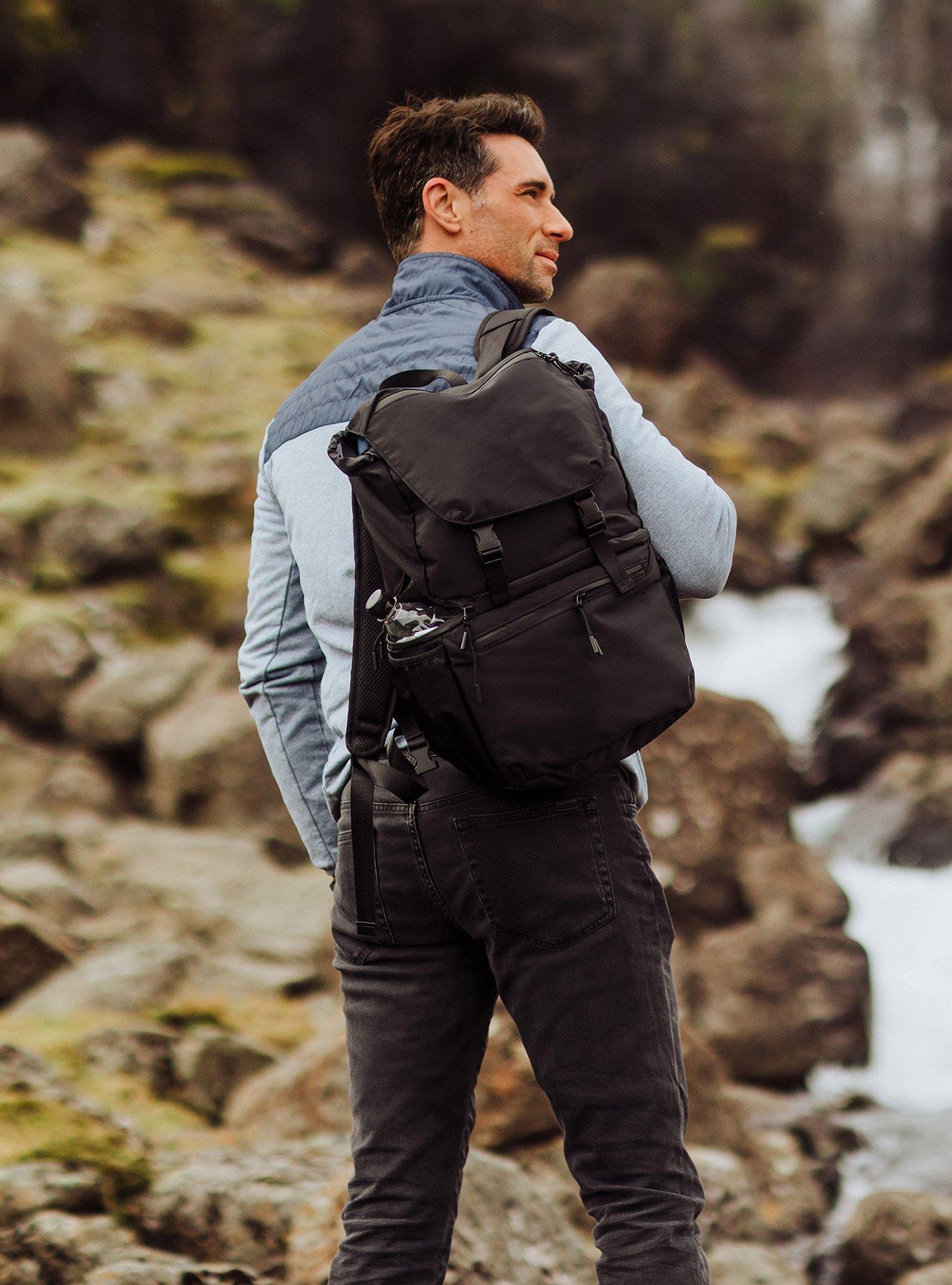 Tarana Carbon Black Backpack Cooler