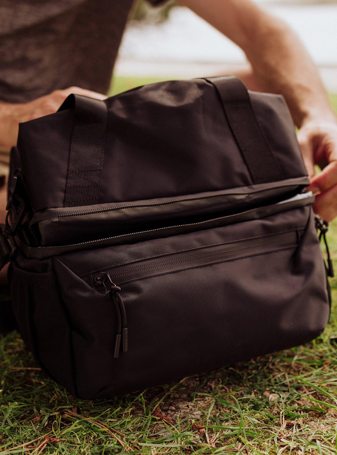 Tarana Carbon Black Insulated Lunch Bag, , alternate