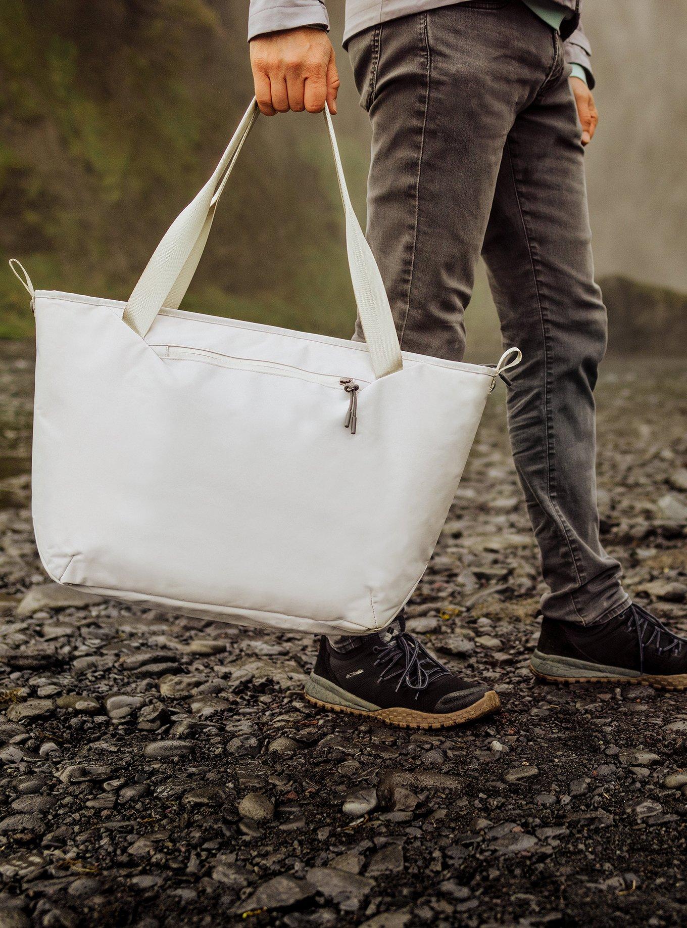 Tarana Halo Gray Cooler Bag Tote, , alternate