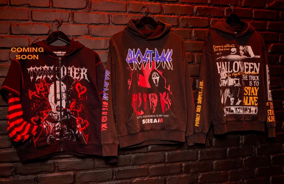 Hoodies & Sweaters