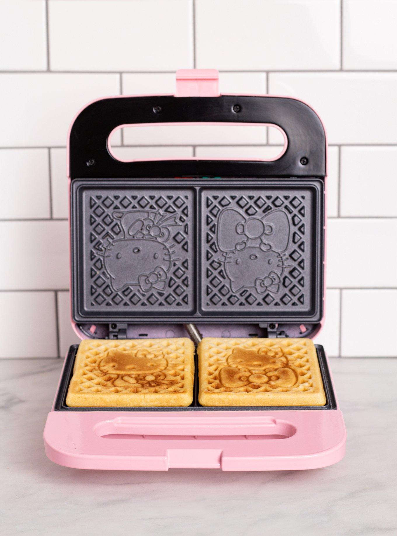 Hello Kitty Waffle Maker, , alternate