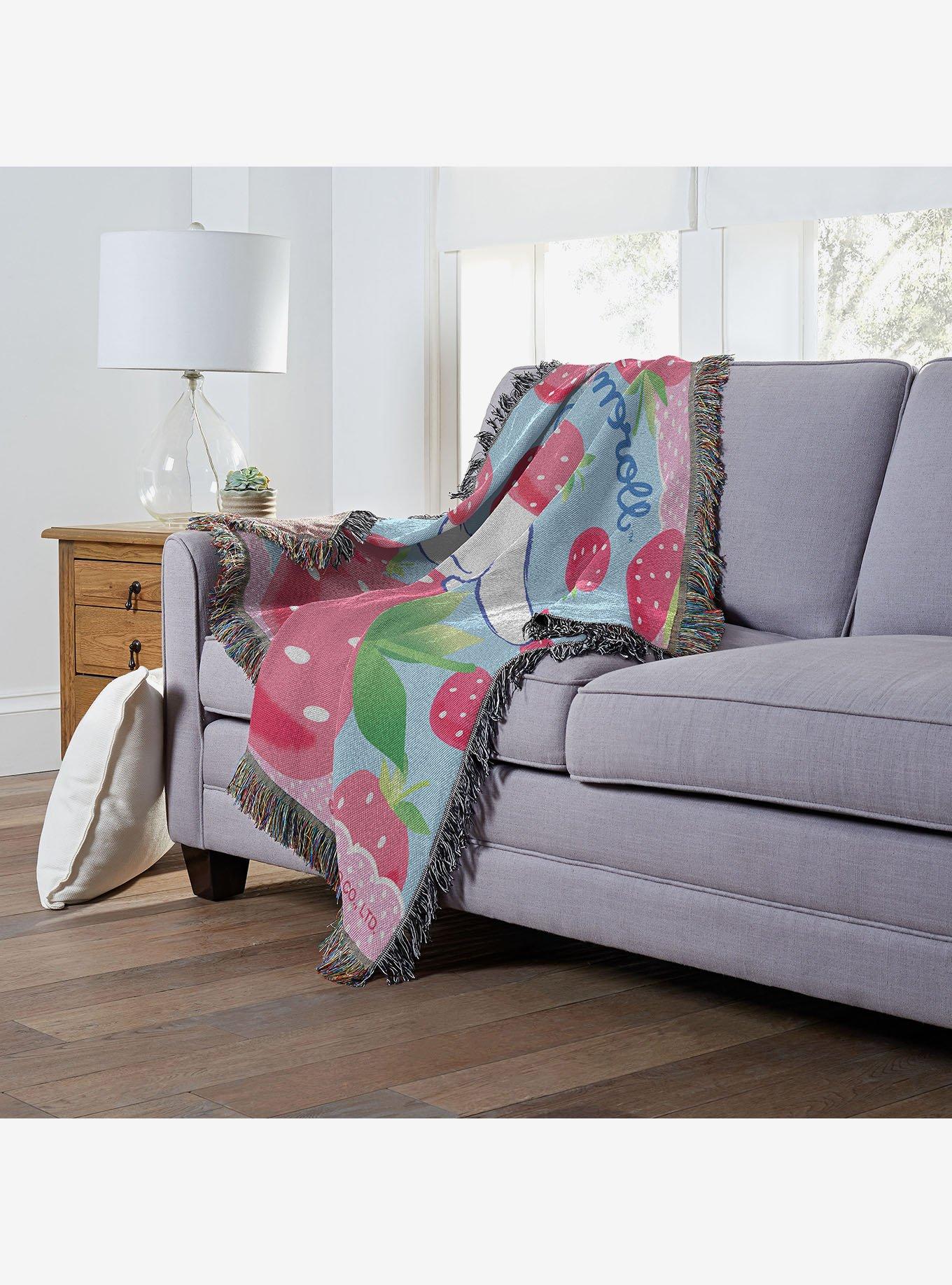 Cinnamoroll Strawberry Surprise Woven Tapestry Throw Blanket, , hi-res