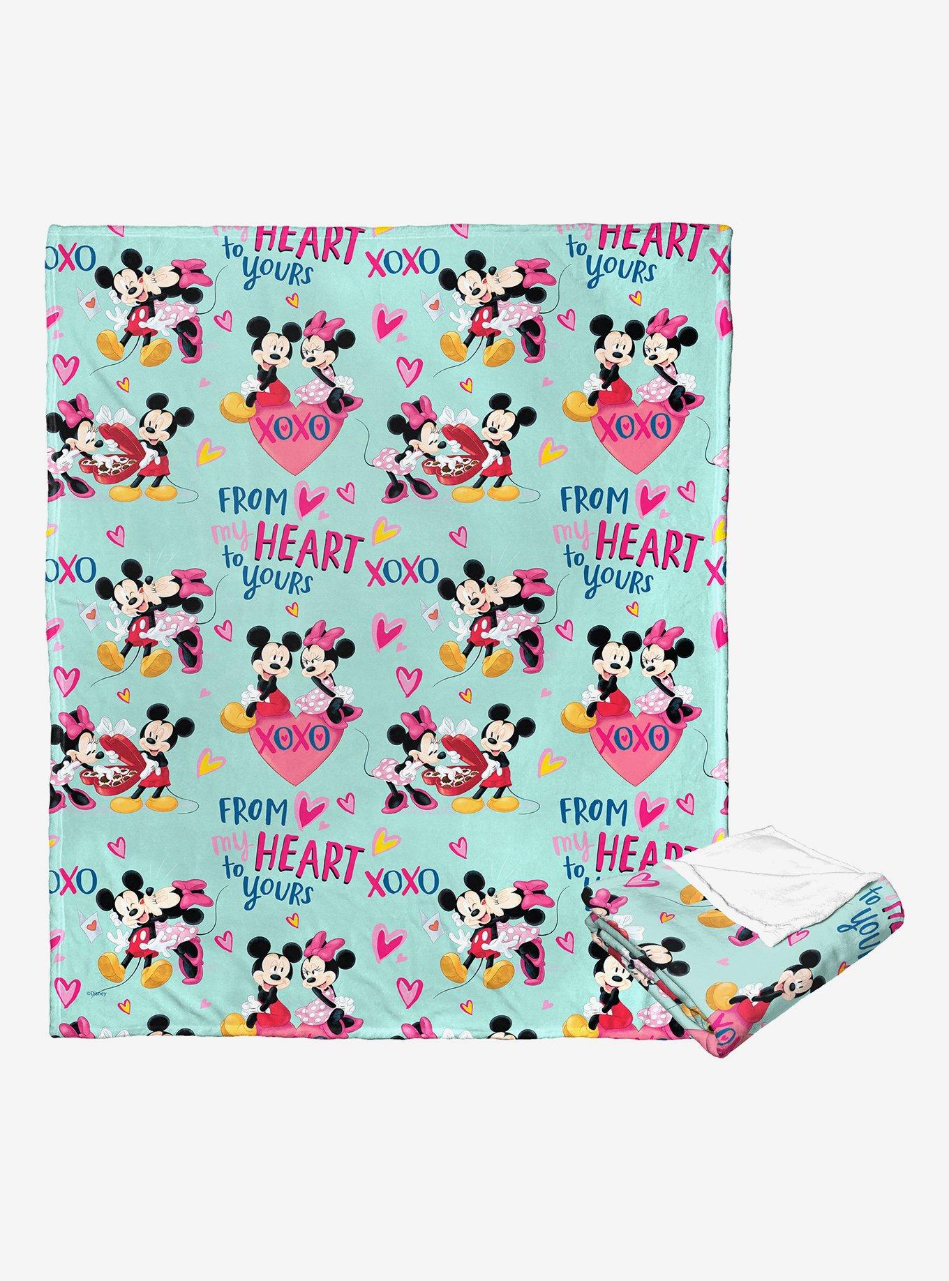 Disney Mickey Mouse Lovely Pattern Throw Blanket, , alternate