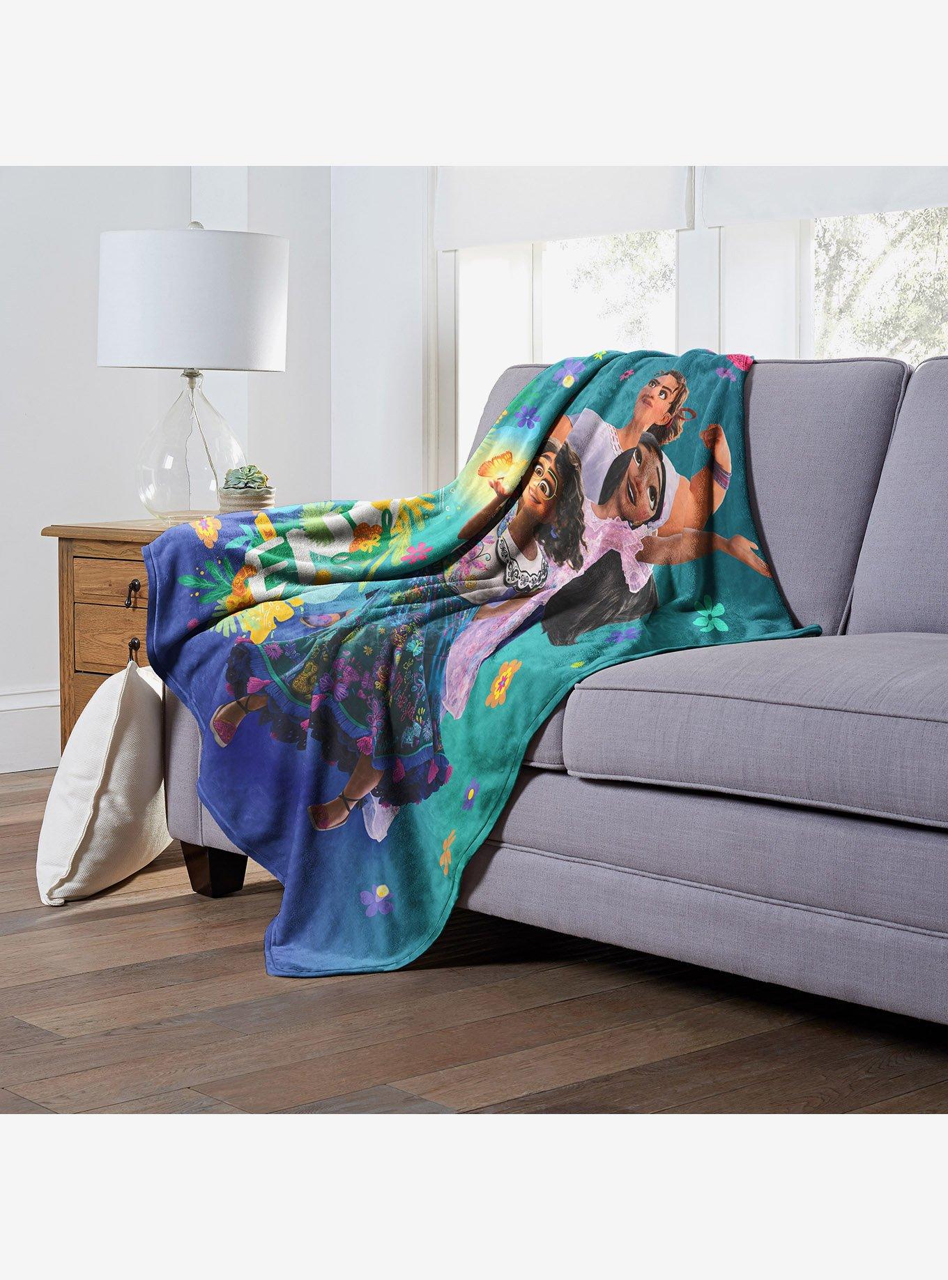 Disney Encanto Hermosas Hermanas Throw Blanket, , alternate