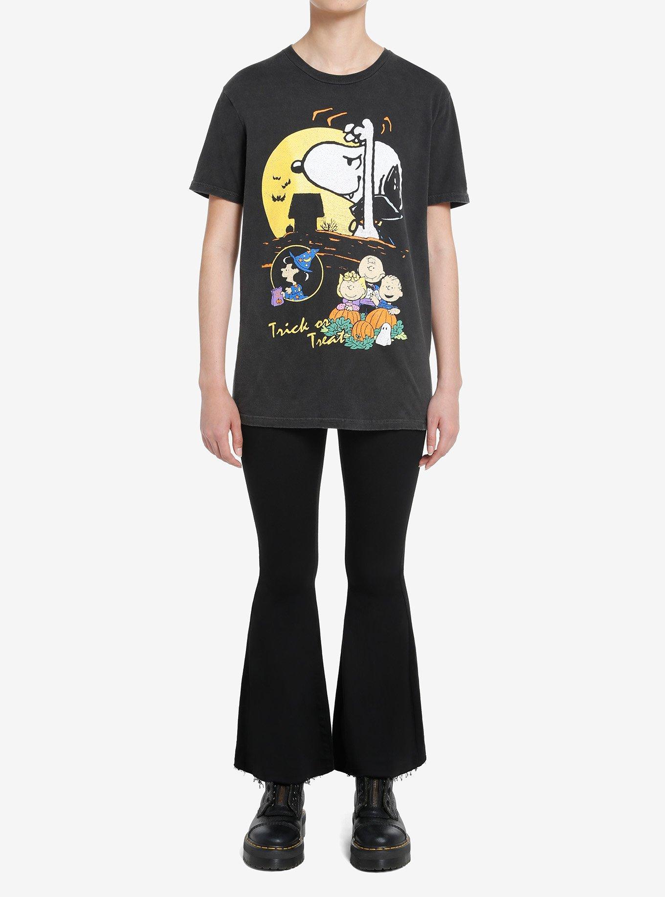 Peanuts Trick Or Treat Vampire Boyfriend Fit Girls T-Shirt, MULTI, alternate