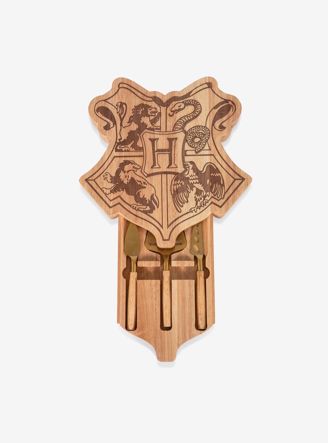 Harry Potter Hogwarts Crest Parawood Cheese Set with Tools, , alternate - view 5