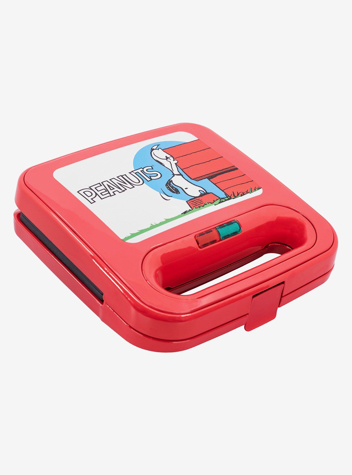 Peanuts Dog Treat Maker, , alternate