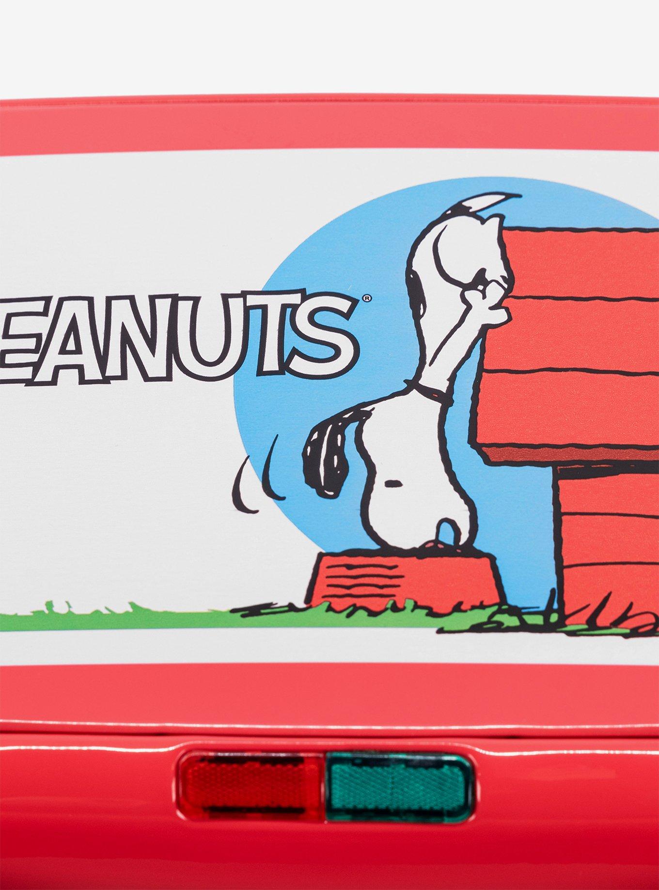 Peanuts Dog Treat Maker, , alternate