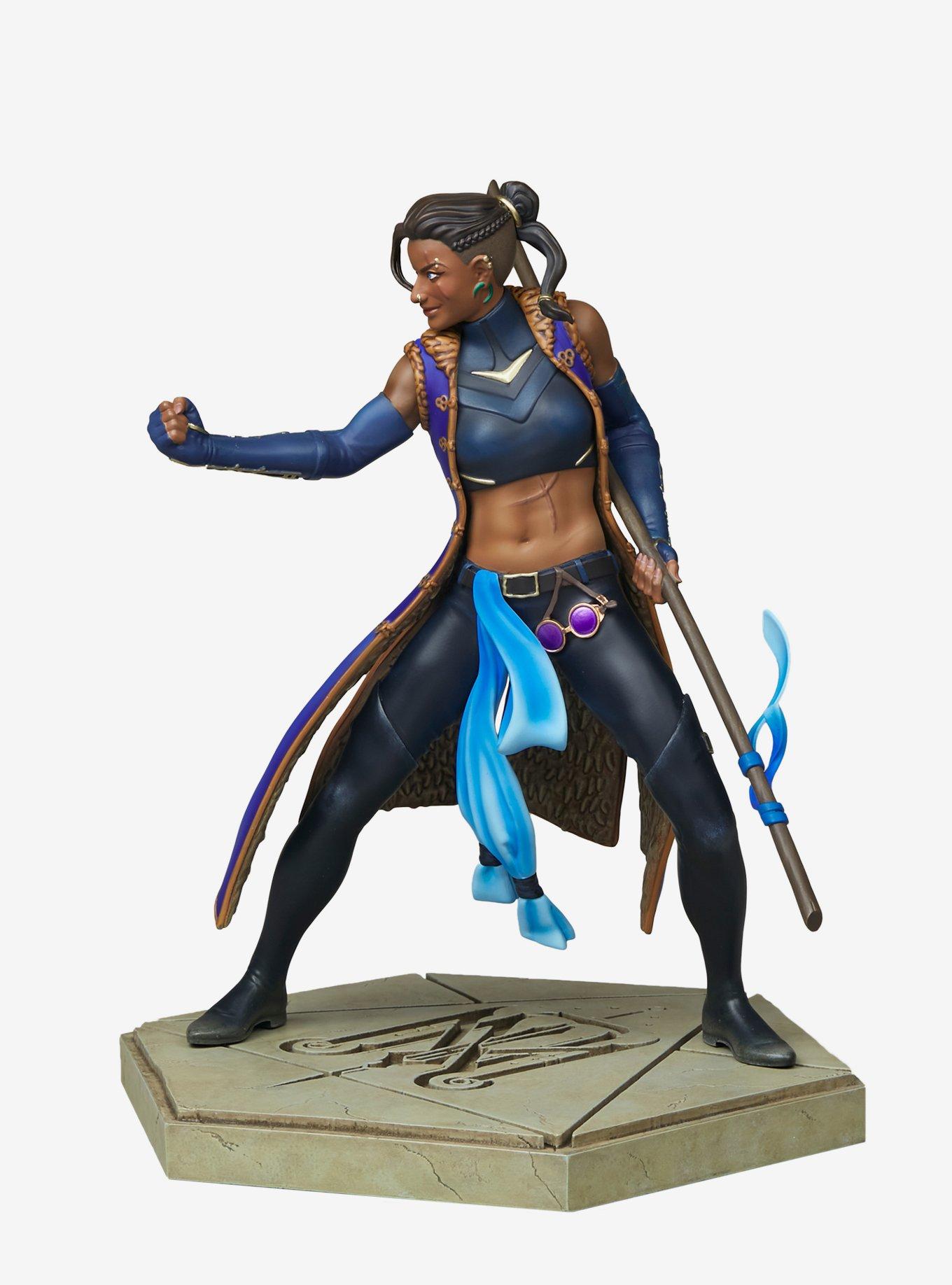 Critical Role Beau Mighty Nein Statue, , alternate