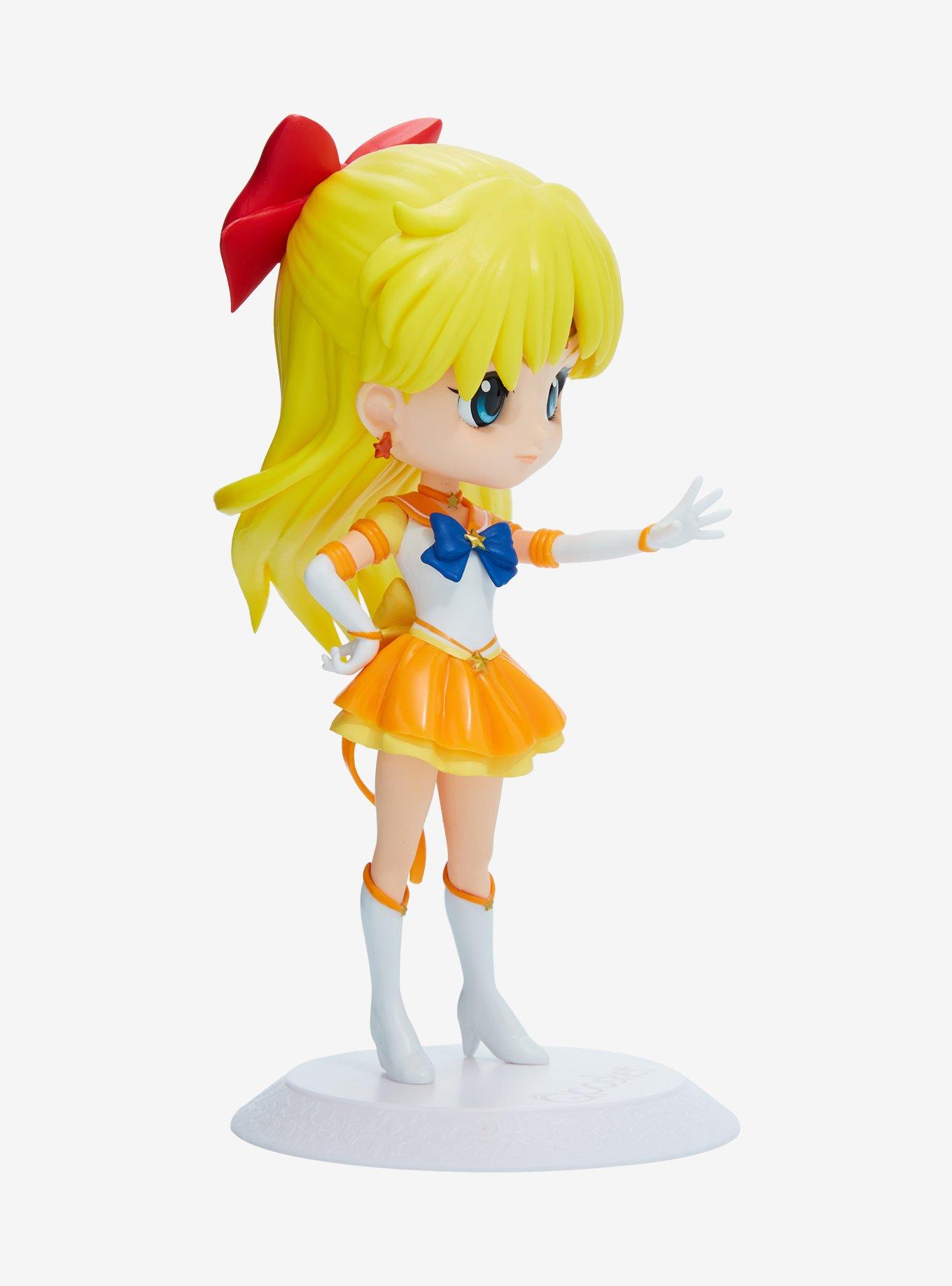 Banpresto Sailor Moon Cosmos Q Posket Eternal Sailor Venus Figure (Ver. A)