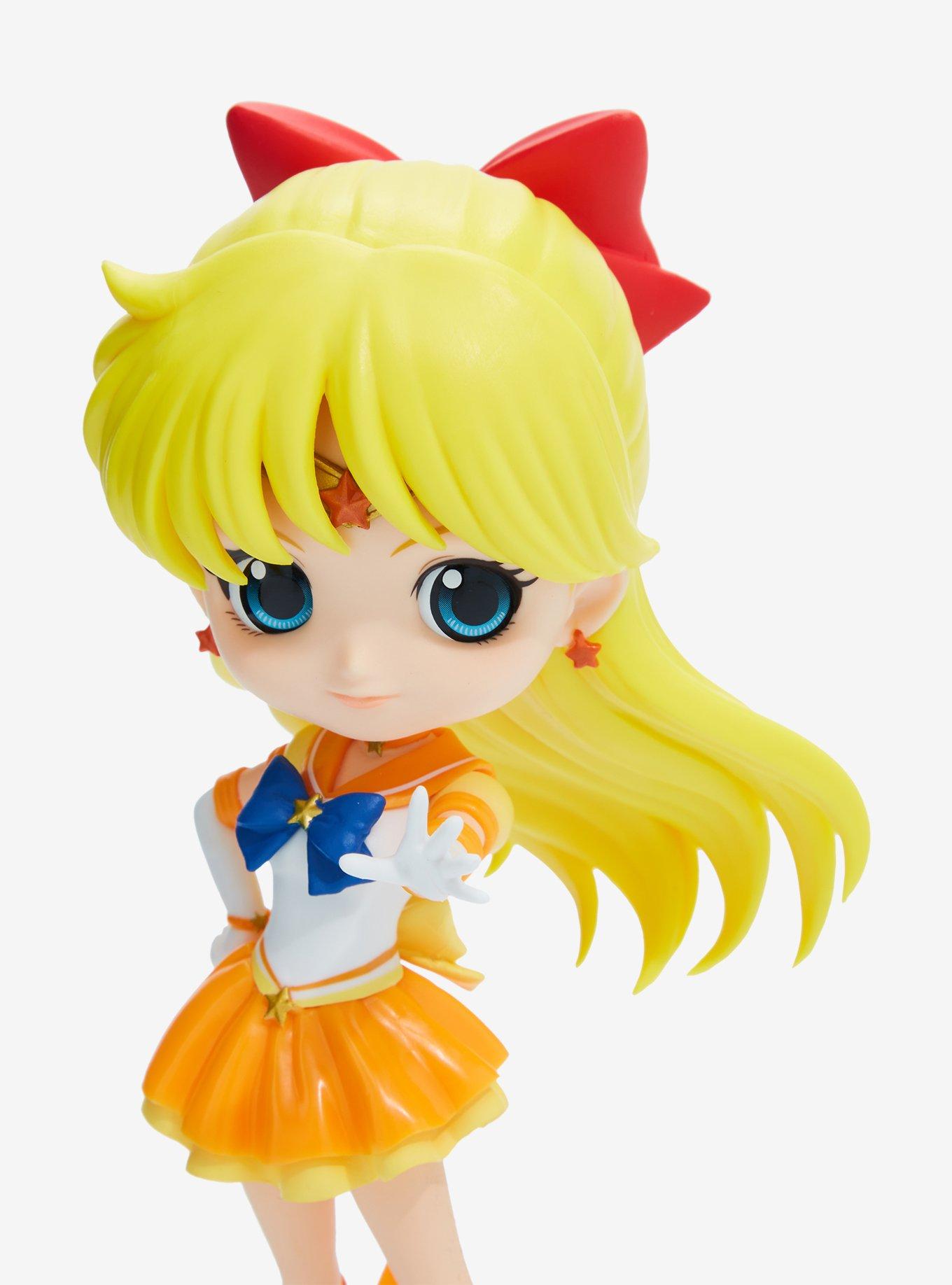 Banpresto Sailor Moon Cosmos Q Posket Eternal Sailor Venus Figure (Ver. A)