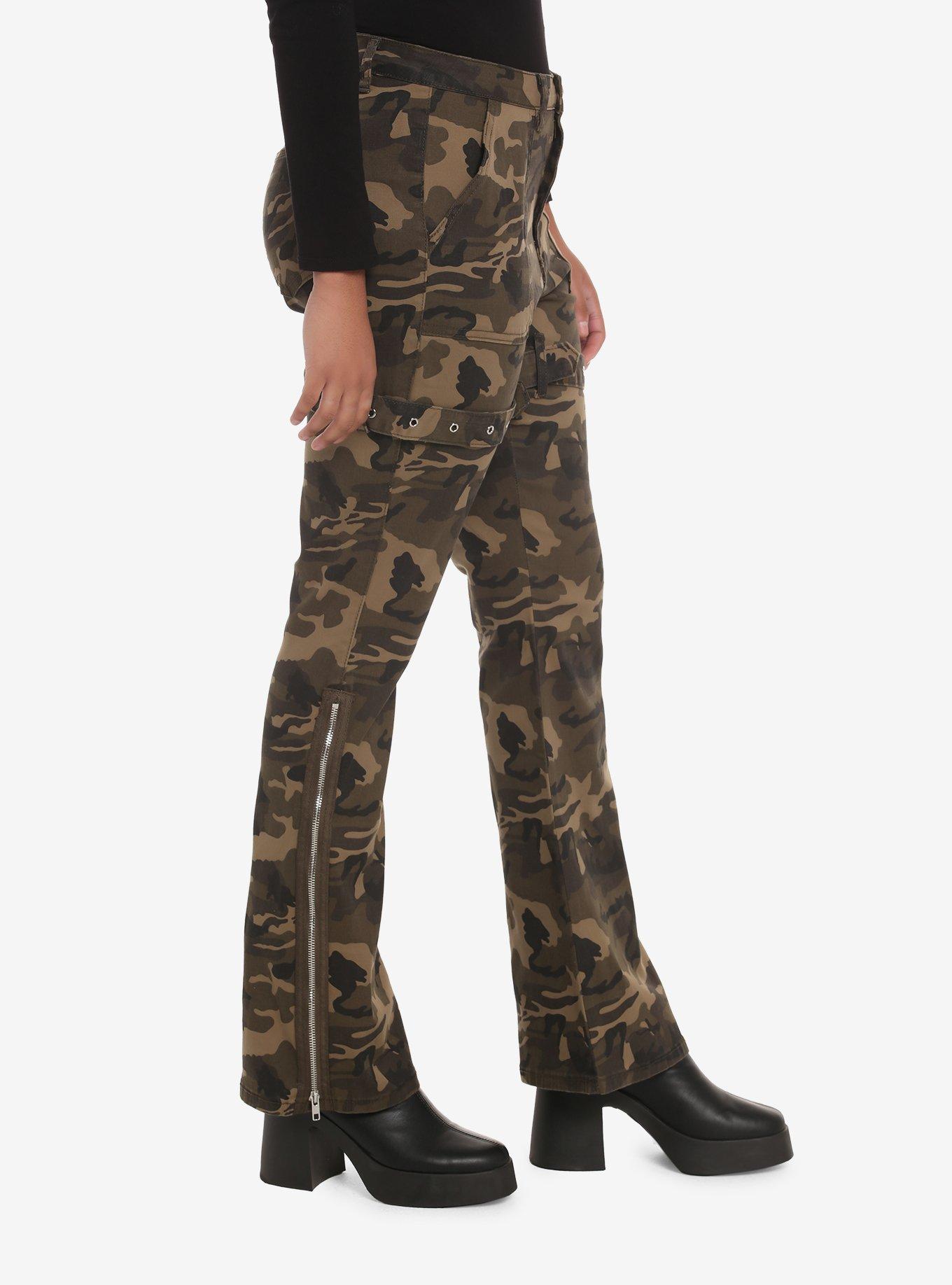 Camo Hardware Zipper Low Rise Flared Pants, BROWN, alternate