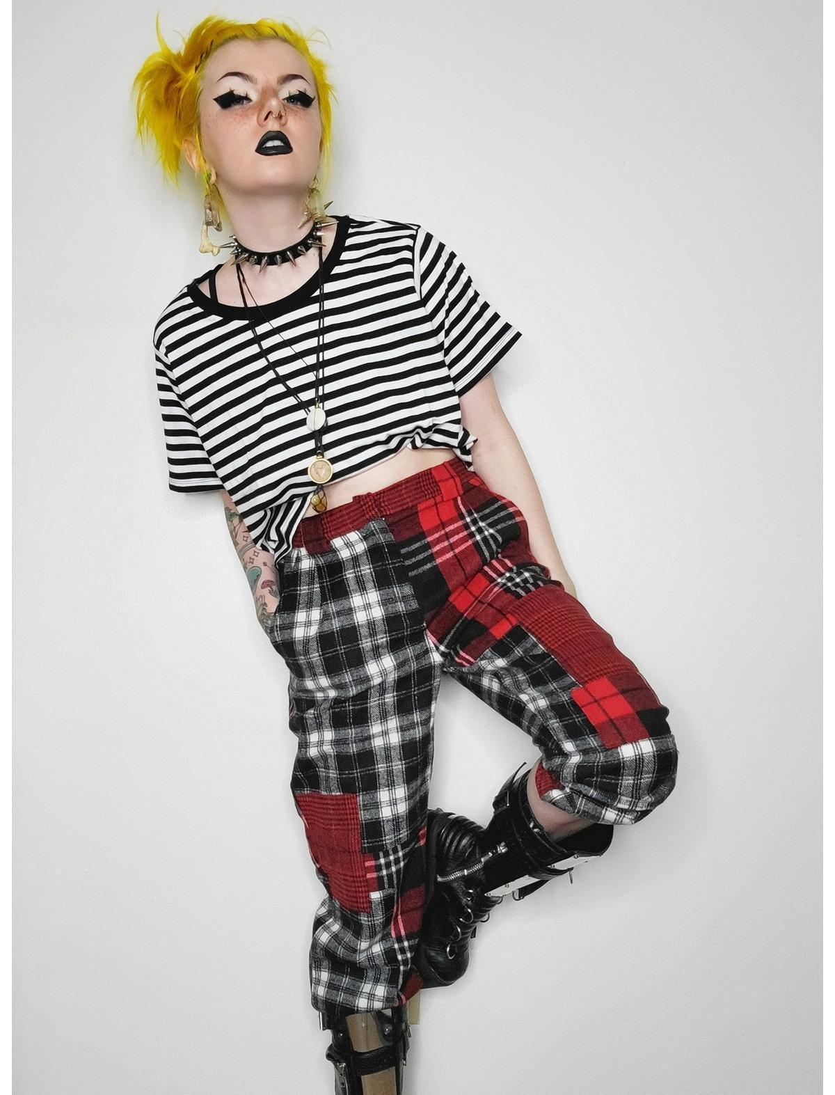 Black & White Stripe T-Shirt, STRIPE-BLACK WHITE, alternate