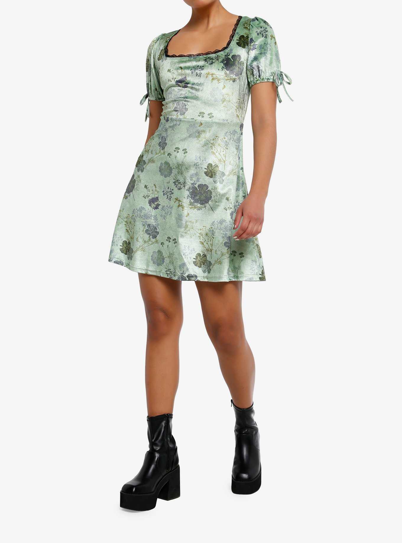 Daisy Street Green Floral Velvet Puff Sleeve Mini Dress, , hi-res