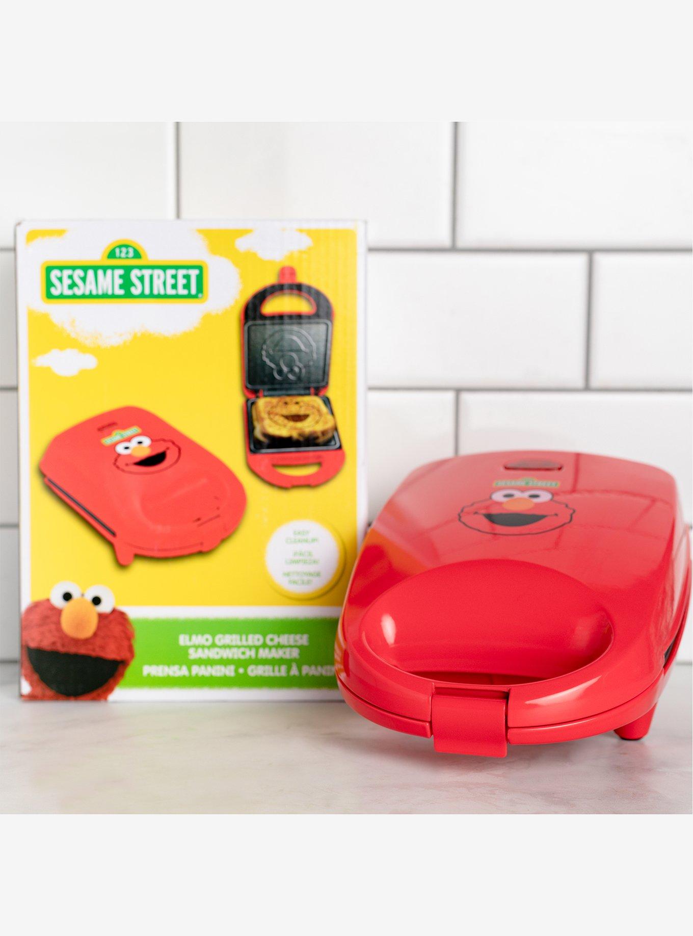 Uncanny Brands Sesame Street Elmo Grilled Cheese Maker, , alternate