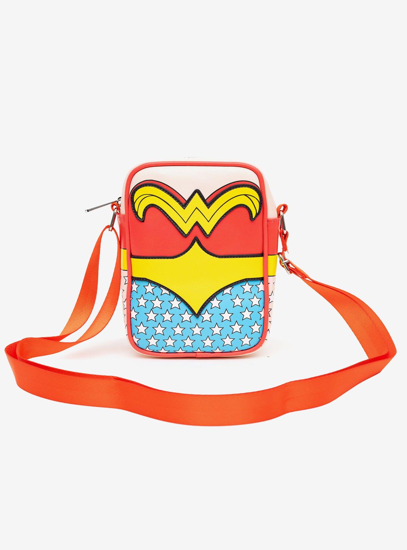 DC Comics Wonder Woman Body Character Close Up Crossbody Bag, , alternate