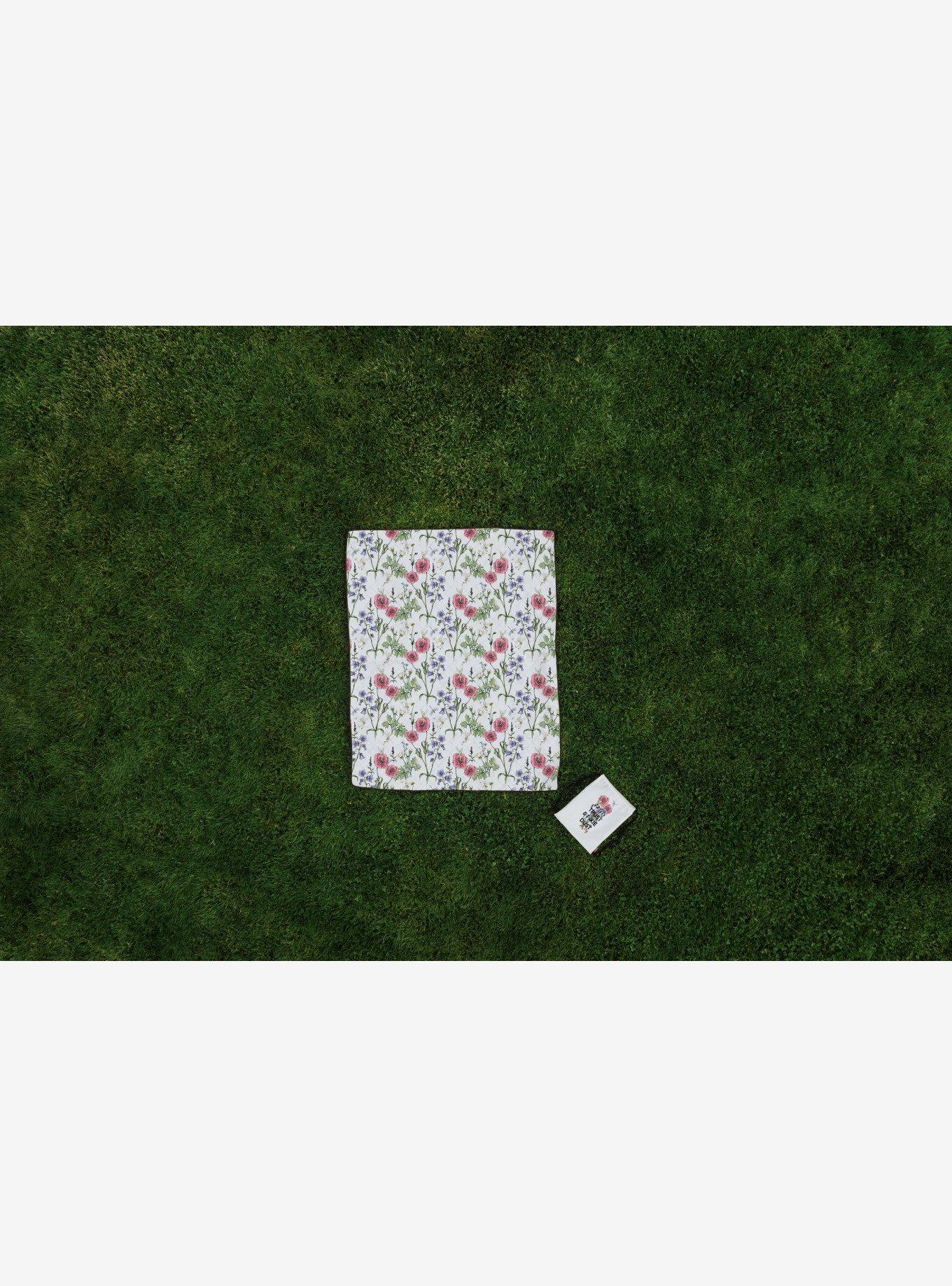 Disney Tinker Bell Impresa Picnic Blanket, , alternate