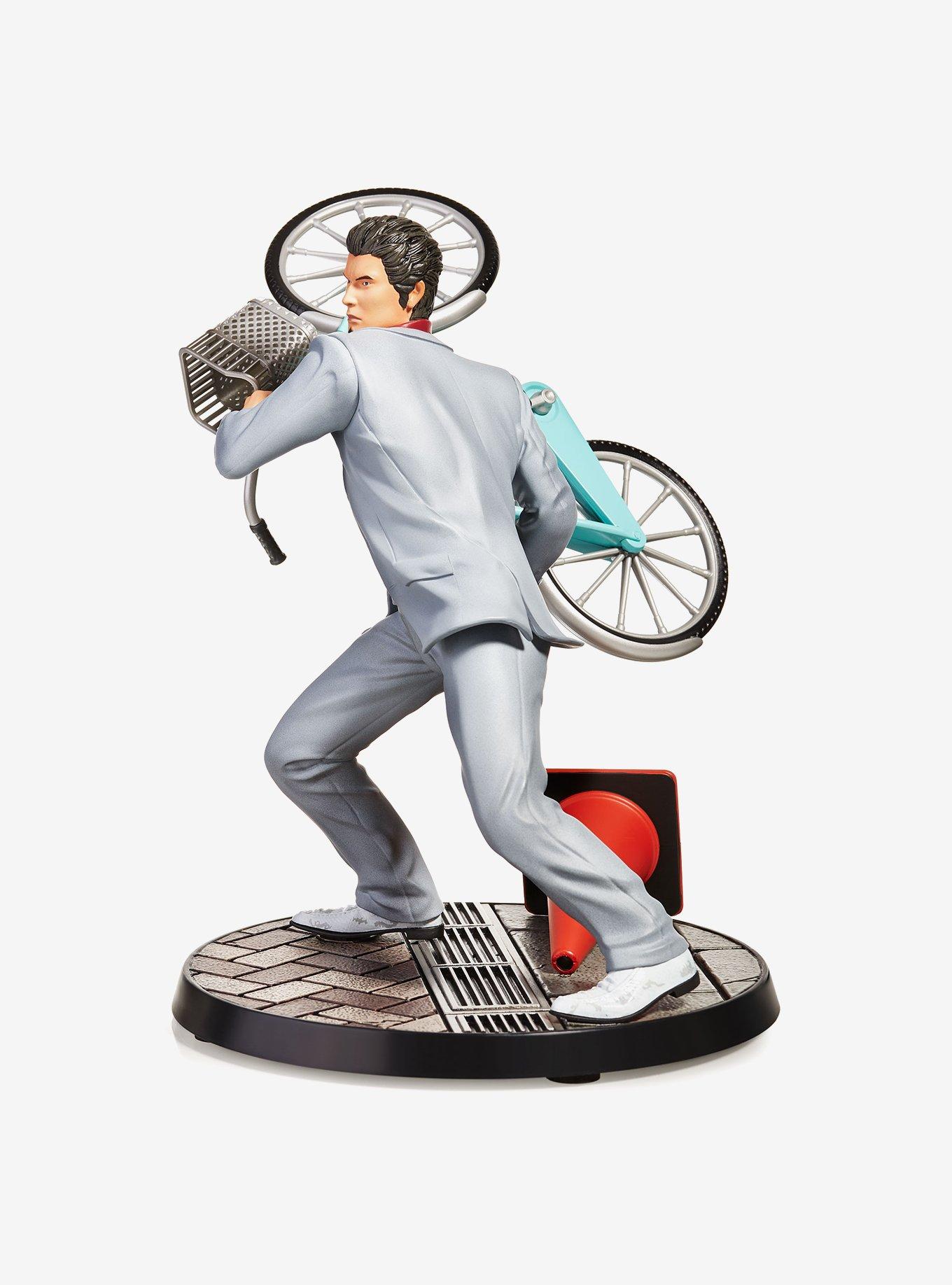 Yakuza Kazuma Kiryu Statue, , alternate