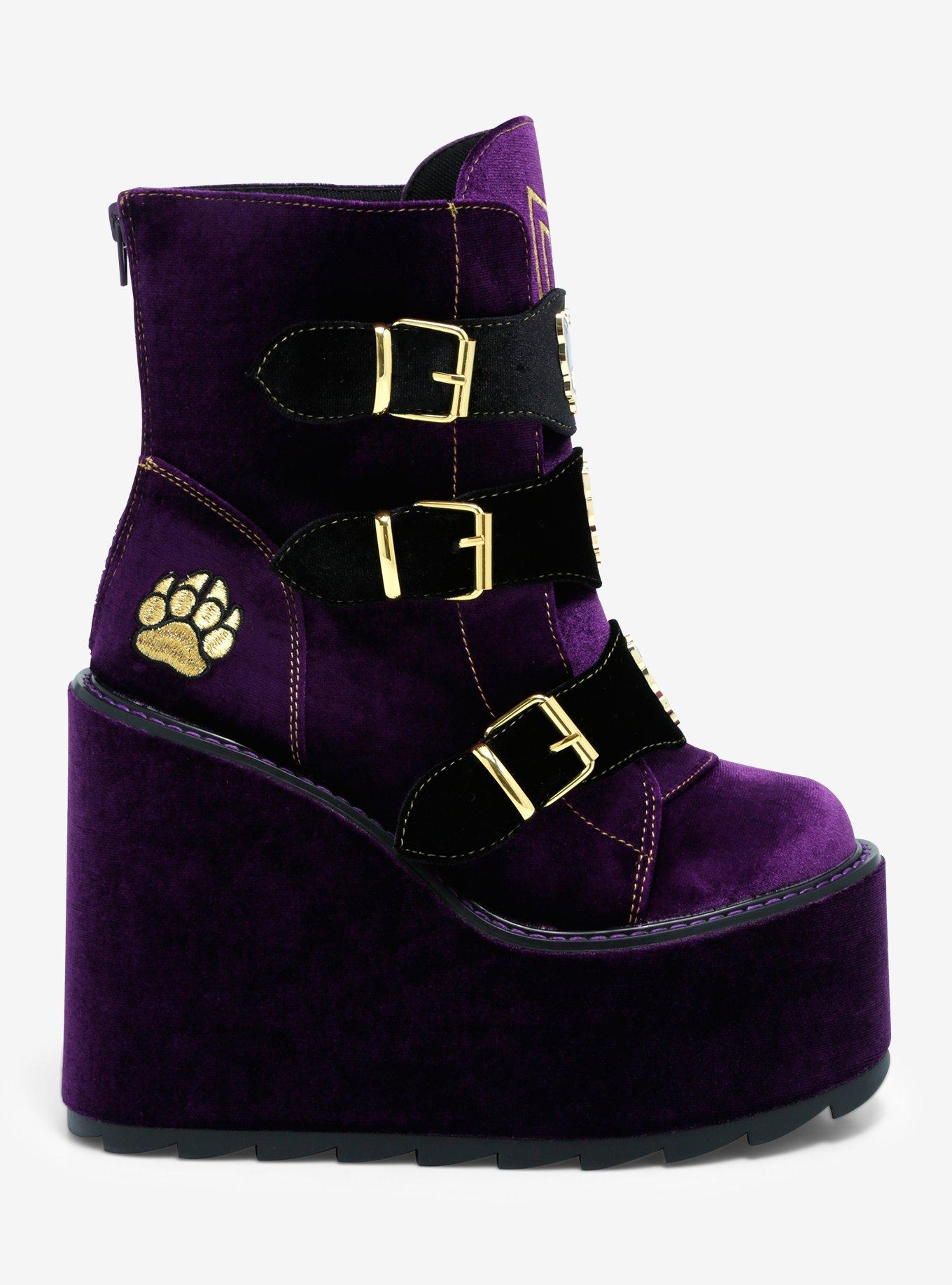 YRU Monster High Clawdeen Dune Lo Velvet Platform Boots | Hot Topic