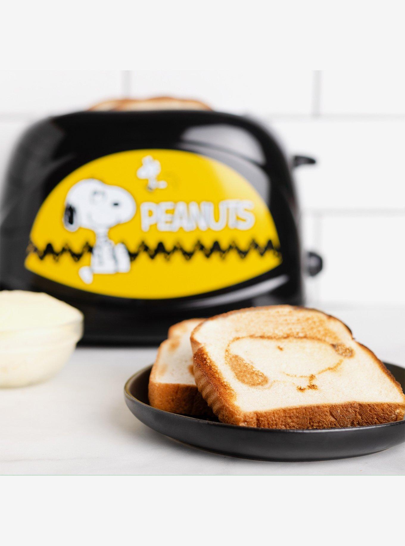 Peanuts Snoopy Two-Slice Toaster, , alternate