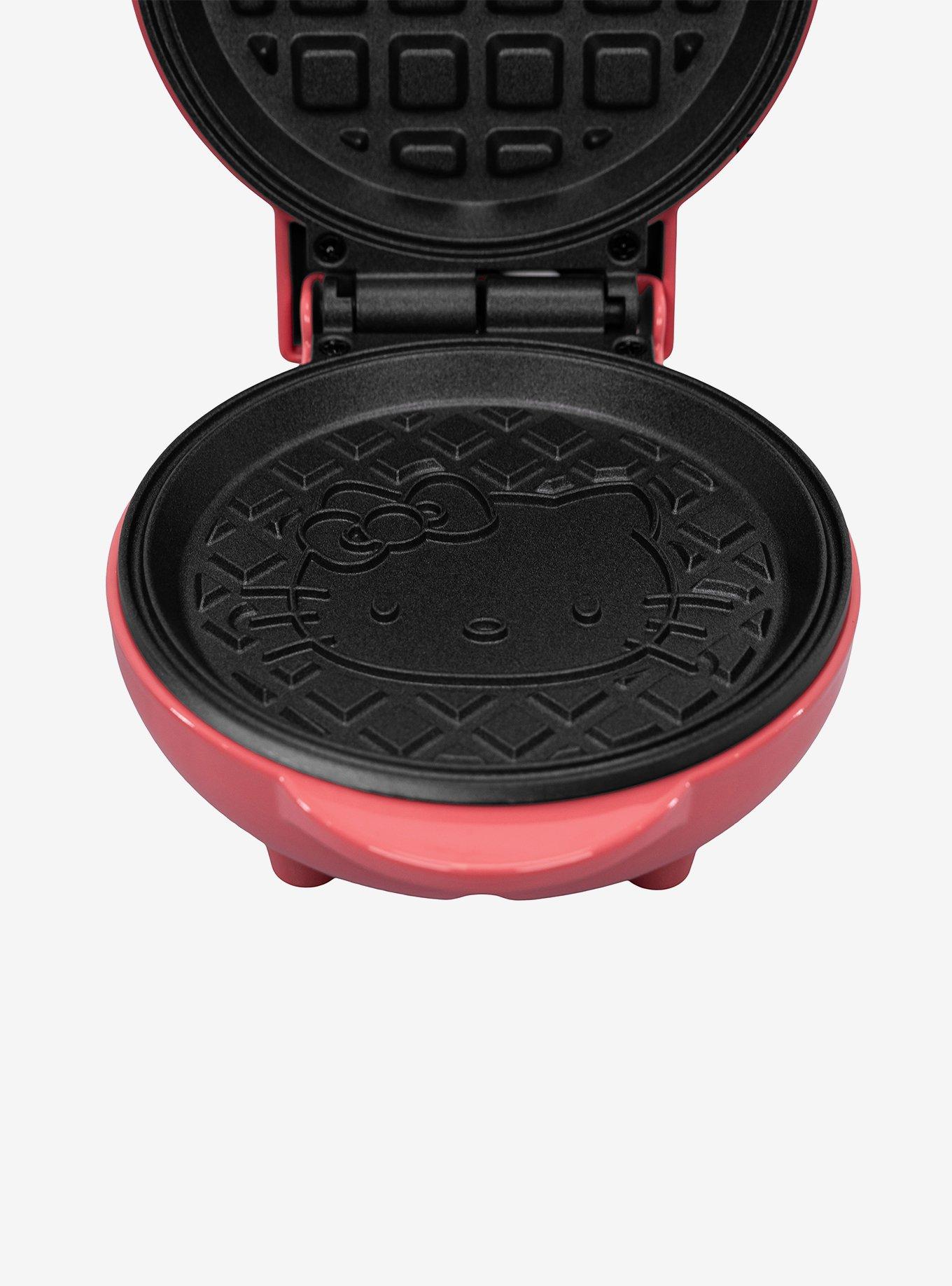 Hello Kitty Mini Waffle Maker, , alternate