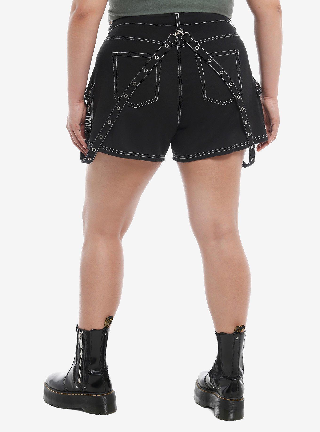 Black Skull & Barb Wire Girls Cargo Shorts Plus Size, , alternate