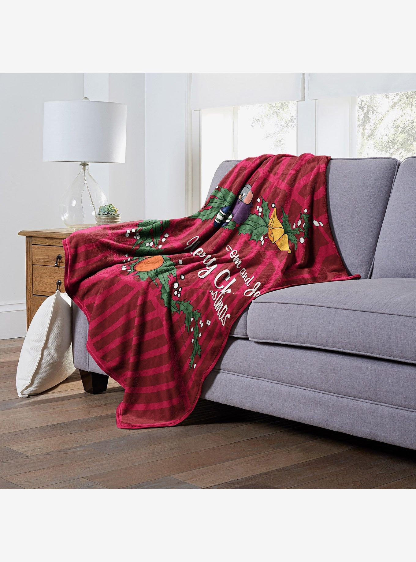 Tom And Jerry Merry Christmas Silk Touch Throw, , alternate