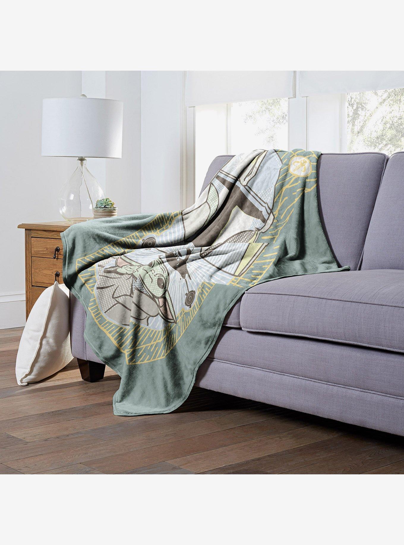 Star Wars The Mandalorian Art Deco Silk Touch Throw, , alternate