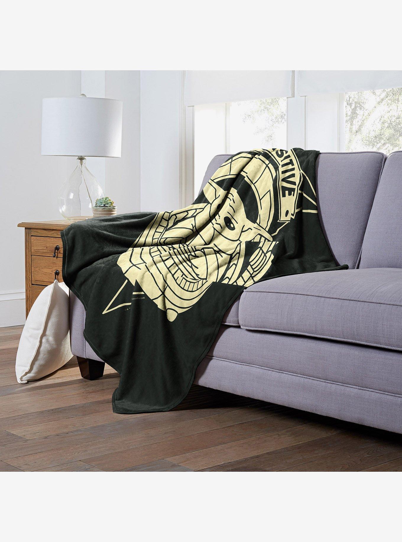 Star Wars The Mandalorian Force Sensitive Silk Touch Throw, , alternate