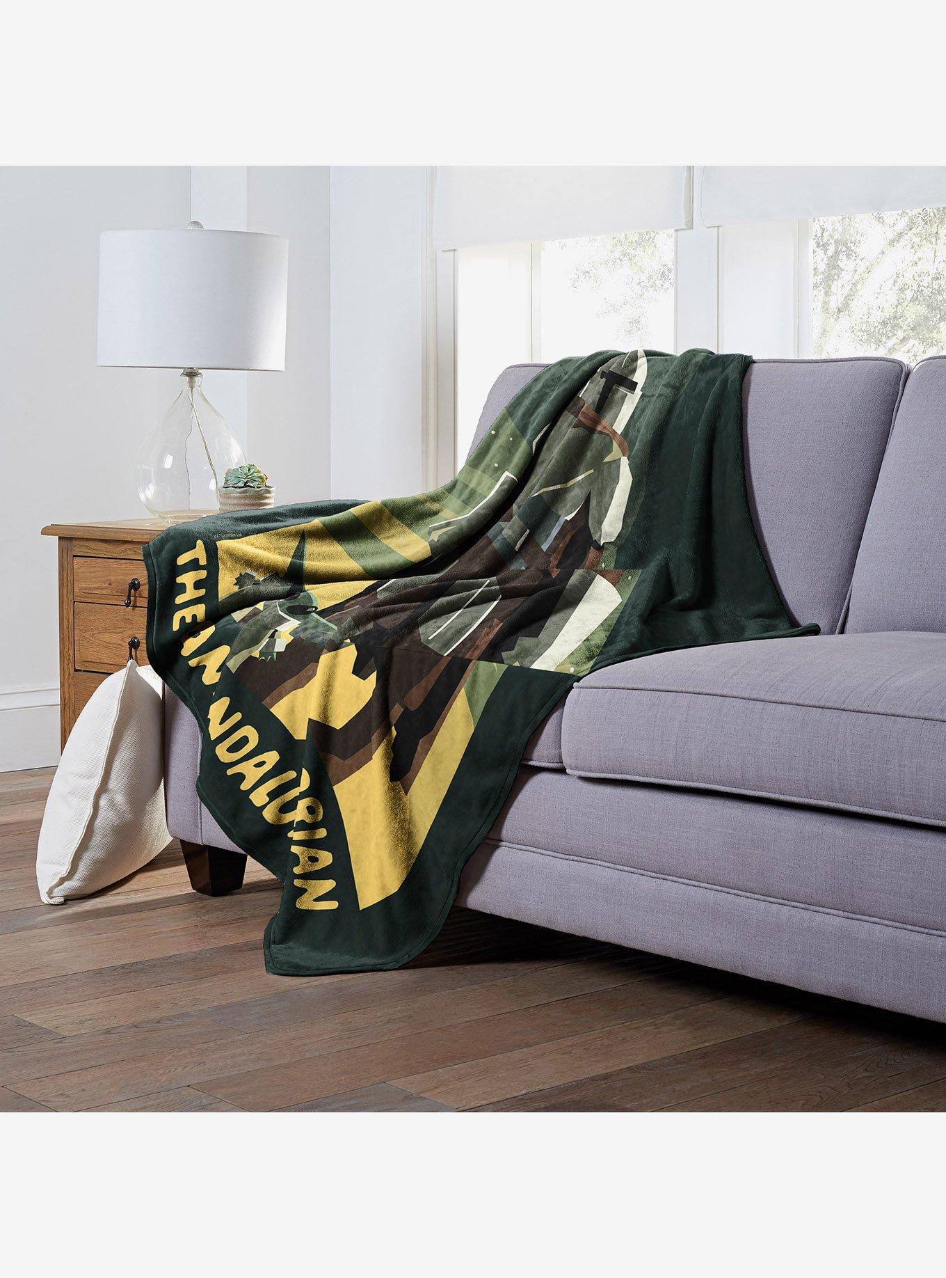 Star Wars The Mandalorian Spotlight Silk Touch Throw, , alternate