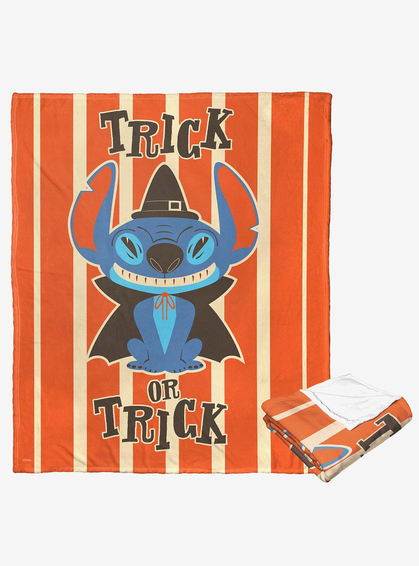 Disney Lilo And Stitch Trick Or Trick Silk Touch Throw Blanket, , hi-res