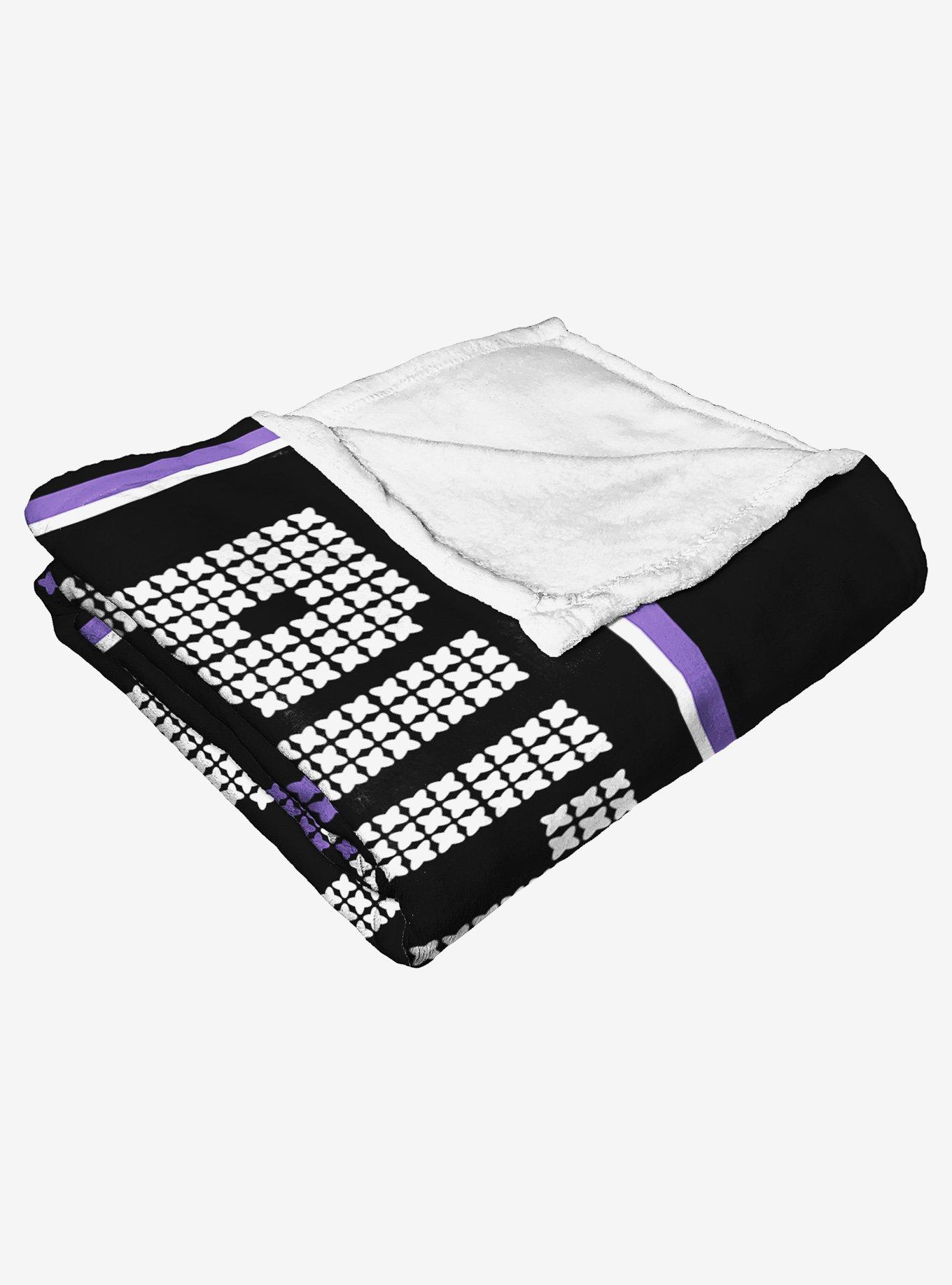 Marvel Hawkeye Put A Bow On It Silk Touch Throw Blanket, , alternate