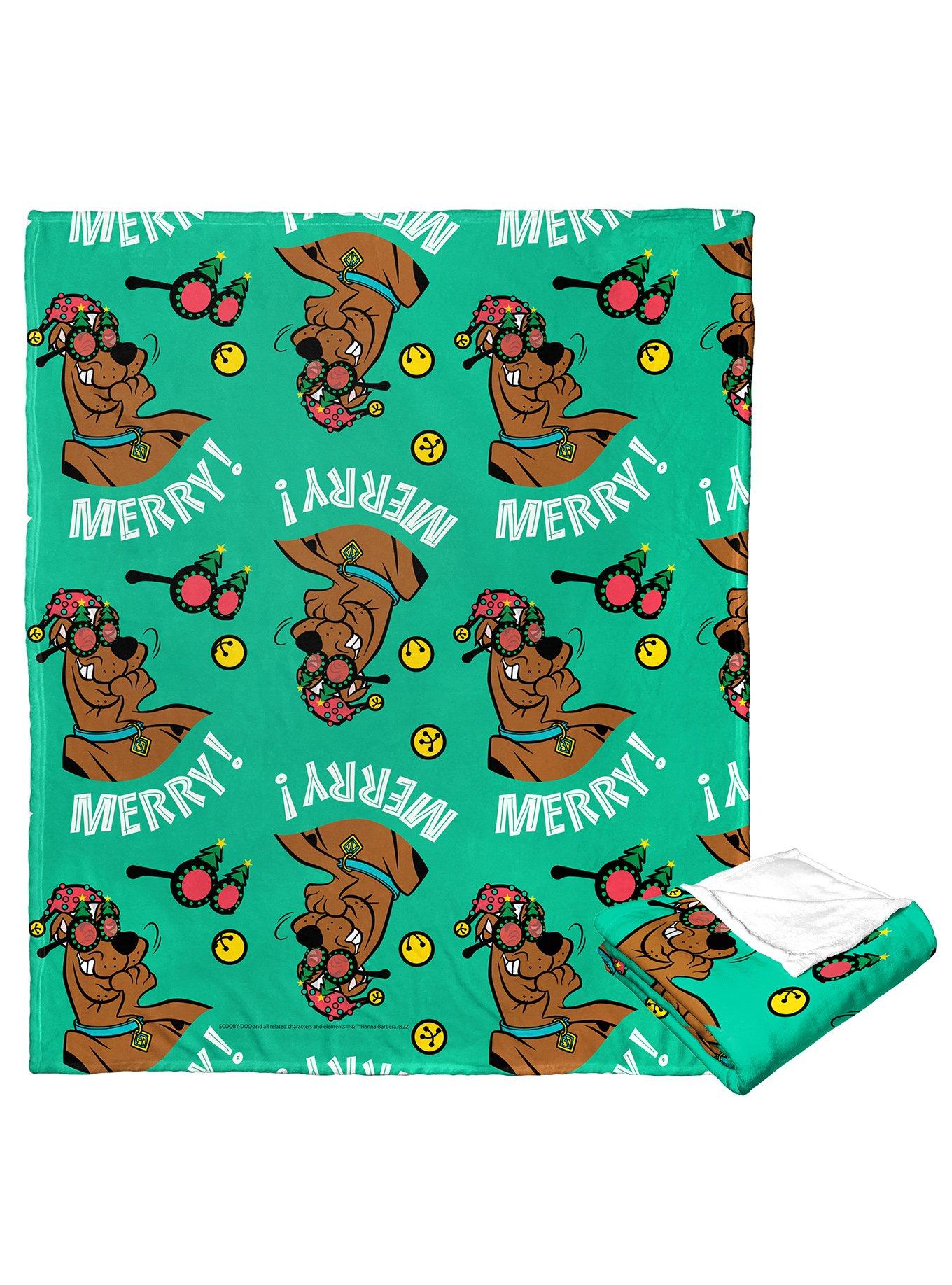 Scooby-Doo! Merry Silk Touch Throw Blanket, , hi-res
