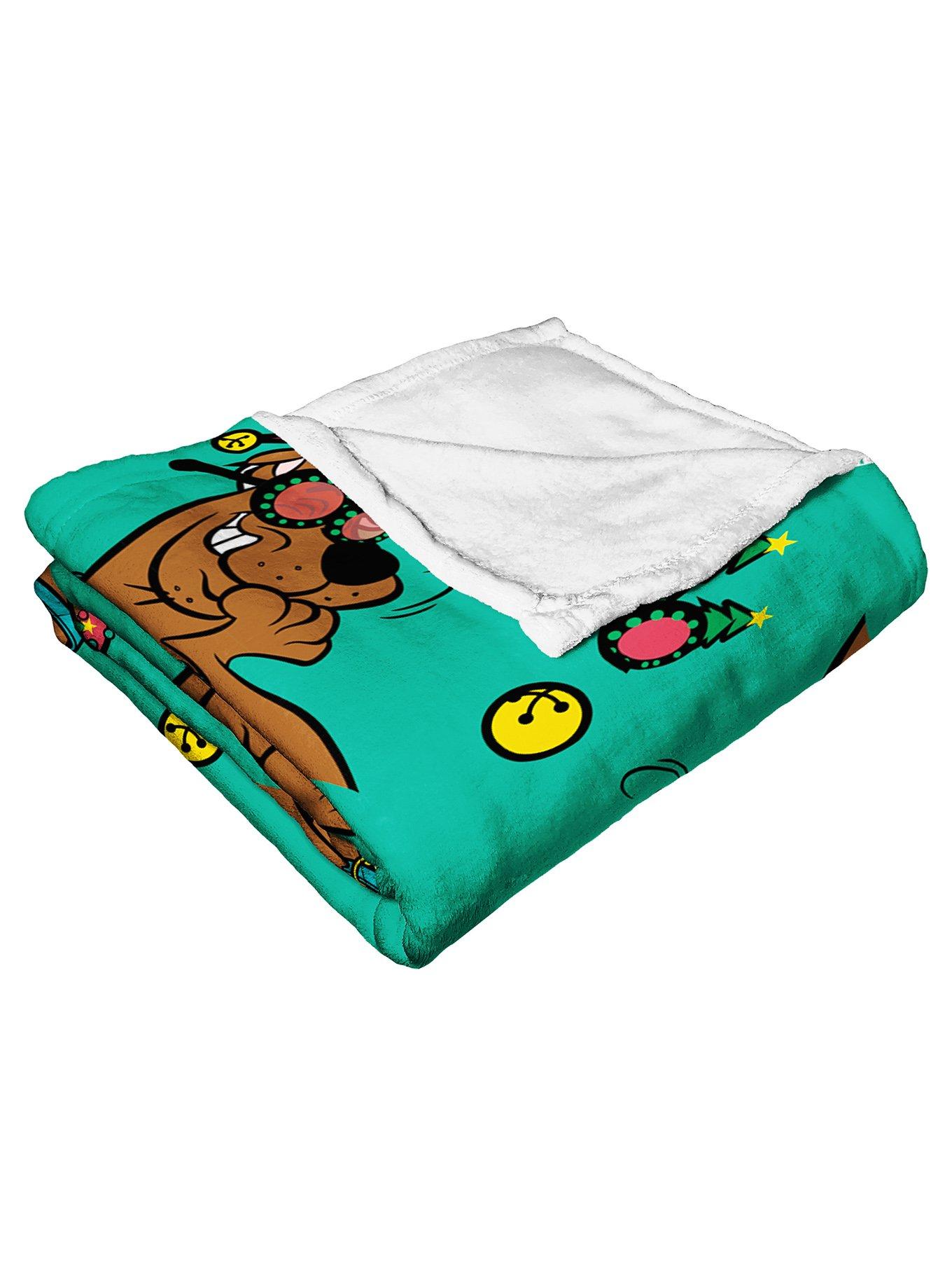 Scooby-Doo! Merry Silk Touch Throw Blanket, , alternate